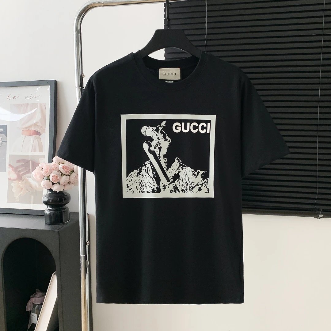 Gucci T-shirt Cartoon Character Print on the Chest logo round Neck Short Sleeve25ss New Pure Cotton Unisex Style T T-shirt OS Loose Fit Base Shirt Half Sleeve T-Shirt Top Half Sleeve