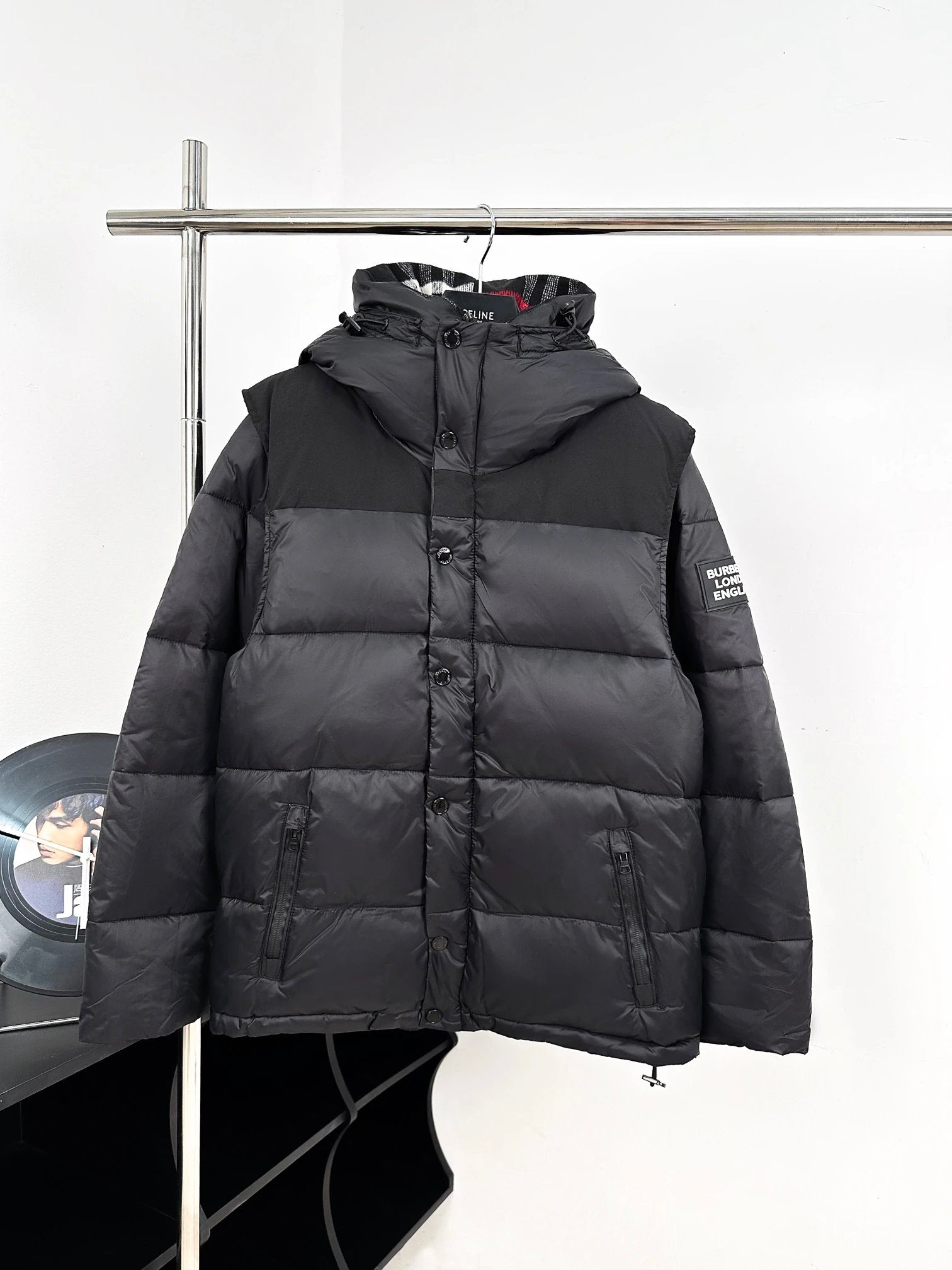 Burberry Down jacket Detachable Sleeve Hooded Down Jacket90White Duck Down Thickened Warm Puffer Jacket for Men and Women Same Style24ss New Winter Products