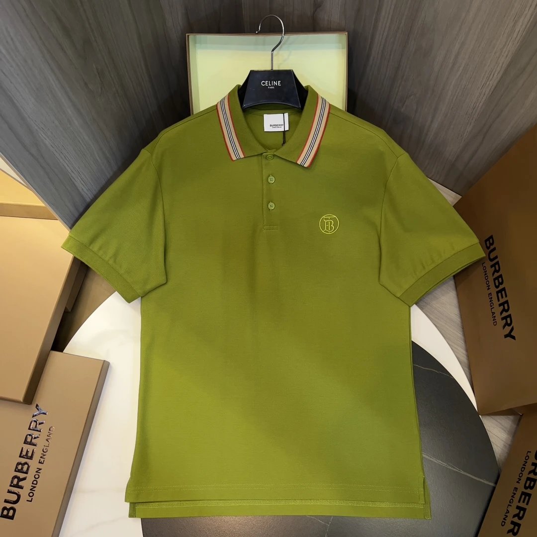 Burberry T-shirt Signature Stripes at the Neckline logoPOLO Shirt Lapel Short Sleeve25ss New Unisex Summer Short Sleeve OS Loose T Business Half Sleeve Shirt Plus Size T-Shirt