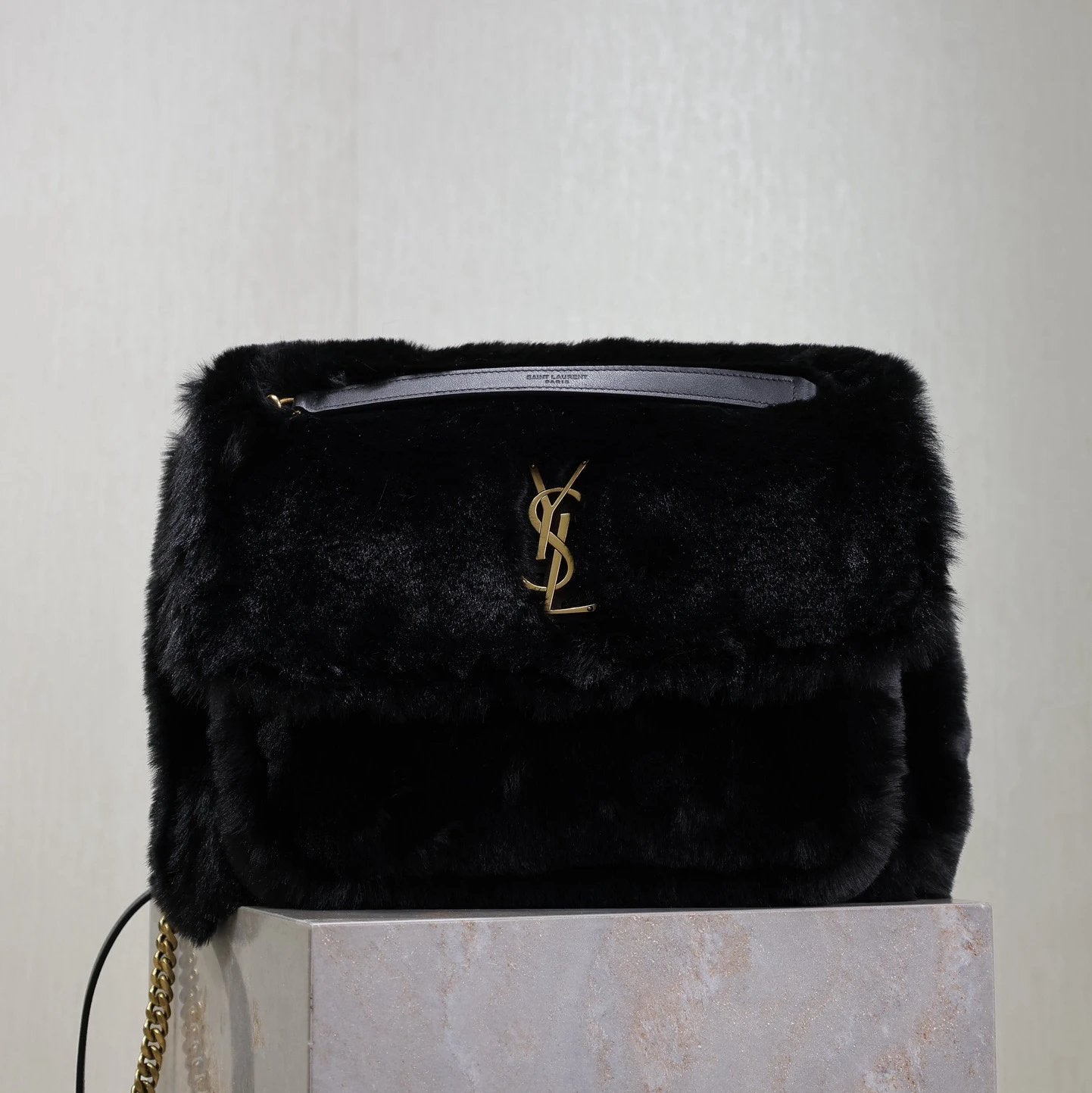 YSL Women's Bag Top version 【Maximum Version】Autumn and Winter Niki Rabbit Fur Series Oversized Niki47cm Rabbit Fur Large Tote Bag Hobo Bag Luggage Bag Fluffy Niki Bag New Women's Bag Mink Fur niki32cm Large Size Medium Size28cmNiki Rabbit fur bag