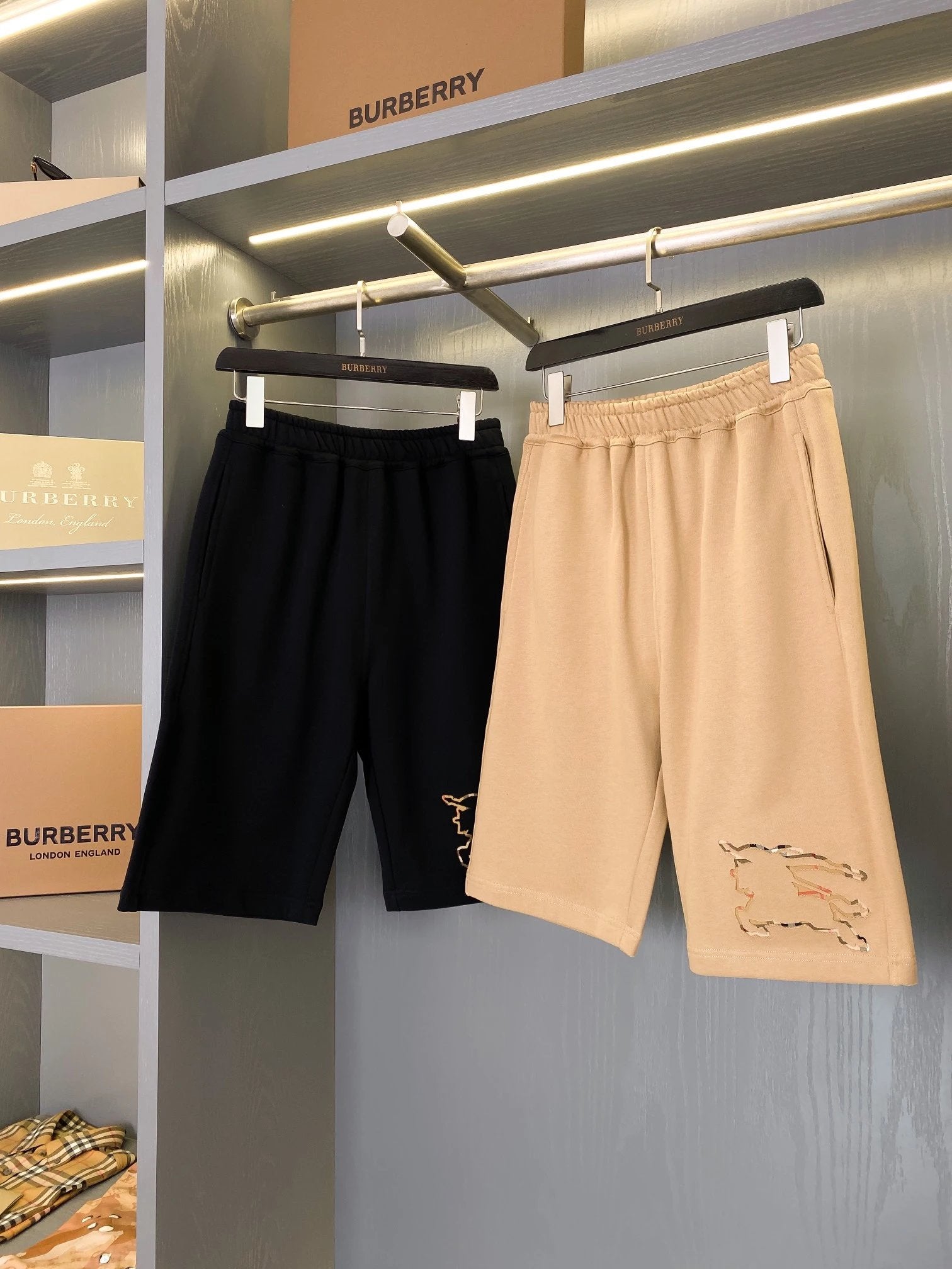 Burberry Shorts Equestrian Knight Logo logo Five-point Shorts25ss New Drawstring Casual Summer Pants5Two-in-One Casual Sweatpants for Men and Women, Pure Cotton Joggers