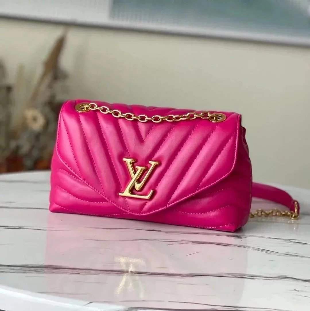 Louis Vuitton LV Women's Bag Top version 【】M586645?Full Leather Leather NEWWAVE Chain Bag Shoulder Bag Messenger Bag Women's Bag V Quilted Chain Bag Handbag Retro Women Bag Women m58549m58550m58552m58553
