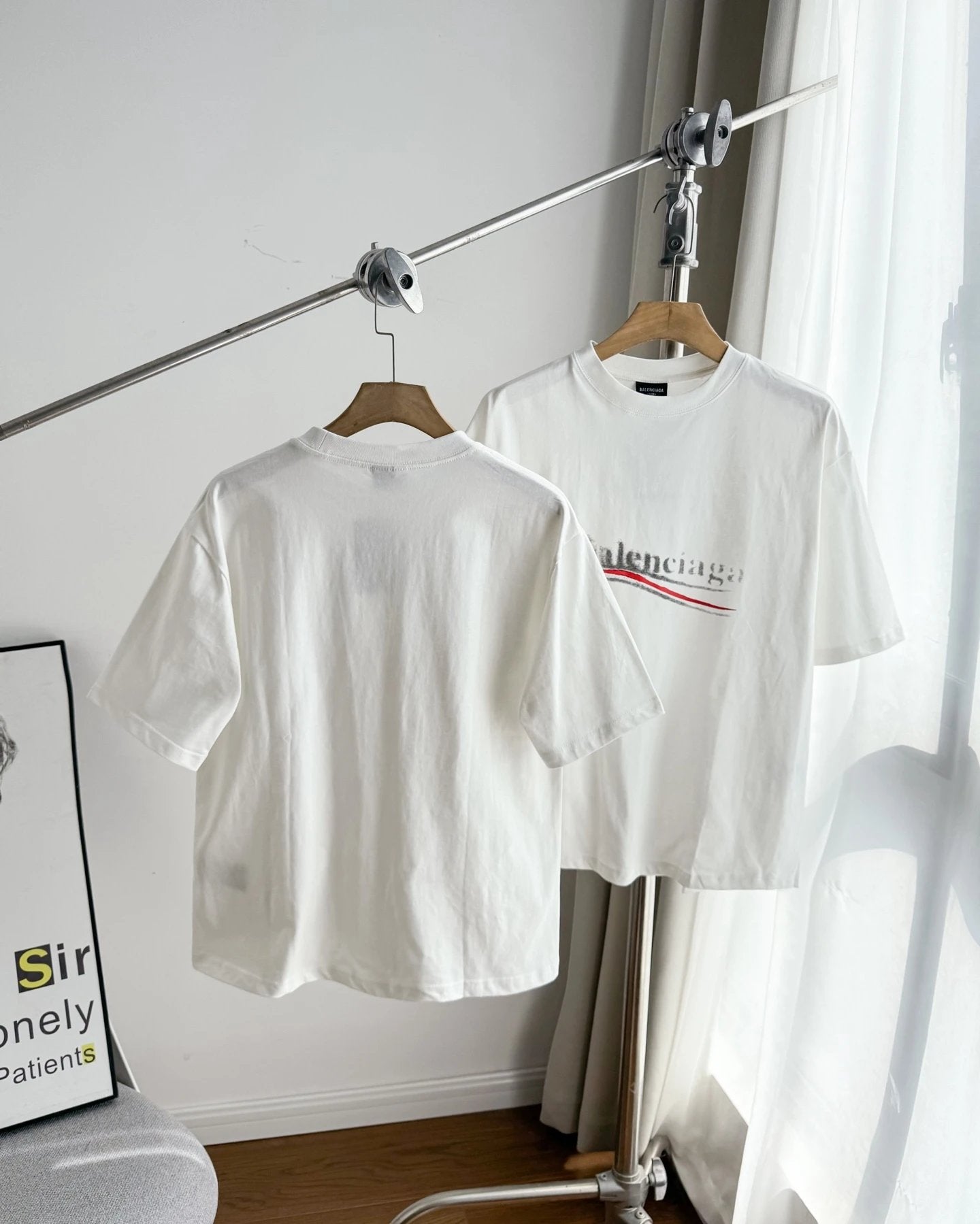 Balenciaga T-shirt Chest with Fuzzy Letter Pattern Print logo round Neck Short Sleeve25ss New pure cotton T Unisex T-Shirt OS Loose Fit Base Shirt Top Half Sleeve T-Shirt