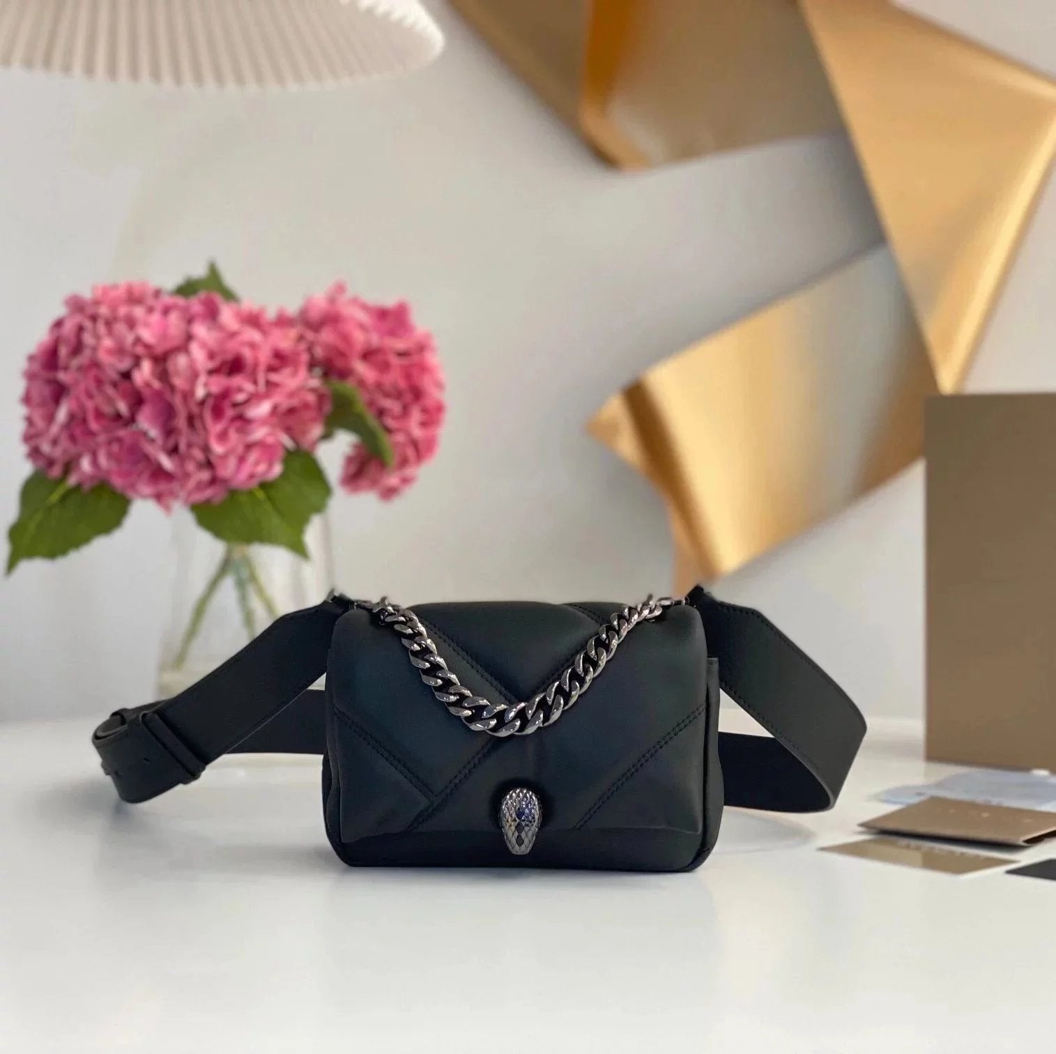 BVLGARI Bag Top version 【Original Leather High Version】New SerpentiCabochon Quilted Calfskin BVLGARI Women's Leather Bag Bag Decorated with a Snake's Head Thick Chain Handbag Crossbody Bag Shoulder Bag Flap Bag Enamel Buckle Snake Head Flap Bag Small Size