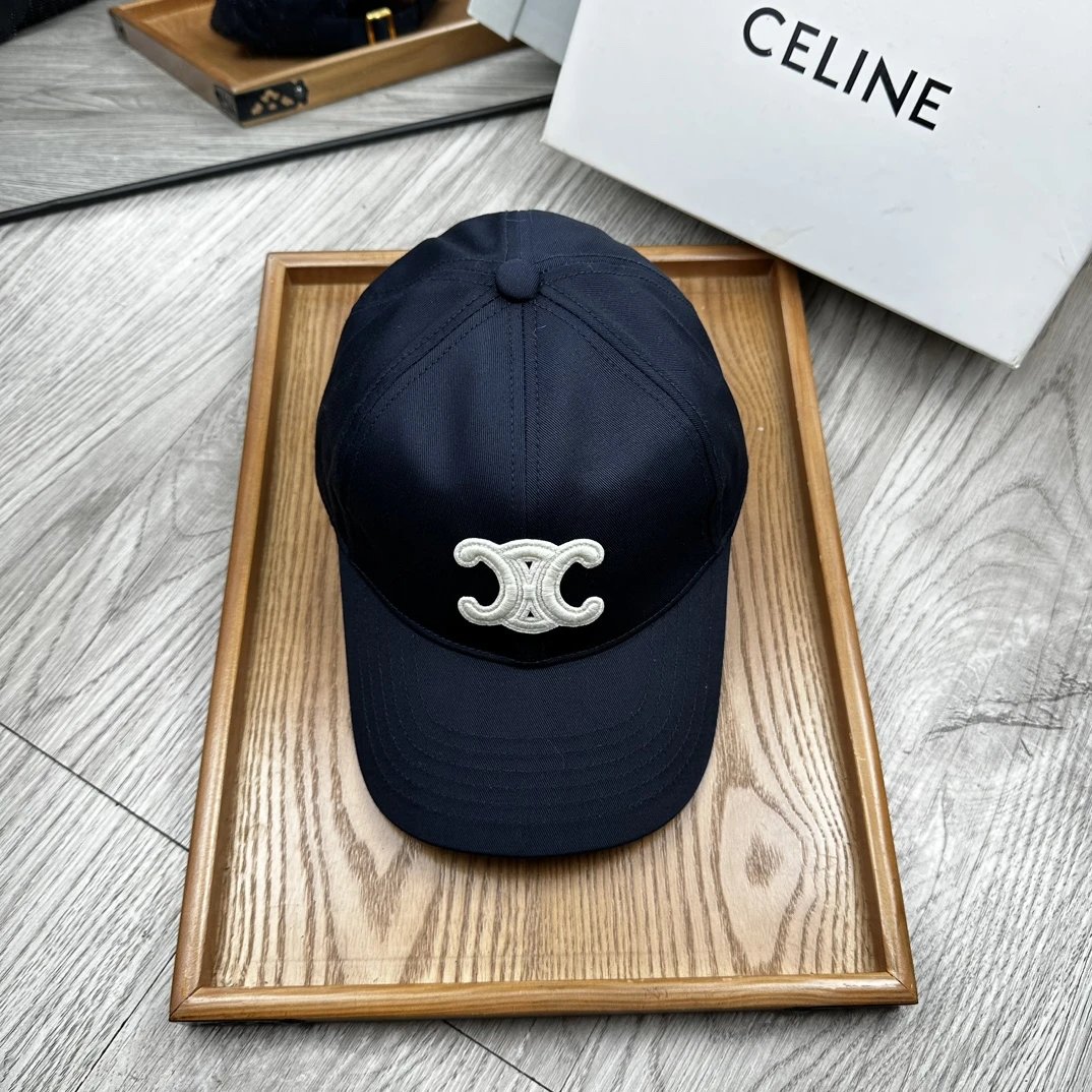 Celine Hat Big Label logo Baseball Cap Sunshade Sun Protection Duckbill Cap Large Head Circumference Slimming Face Curved Brim Versatile Sports Hat for Men and Women Couples Same Style