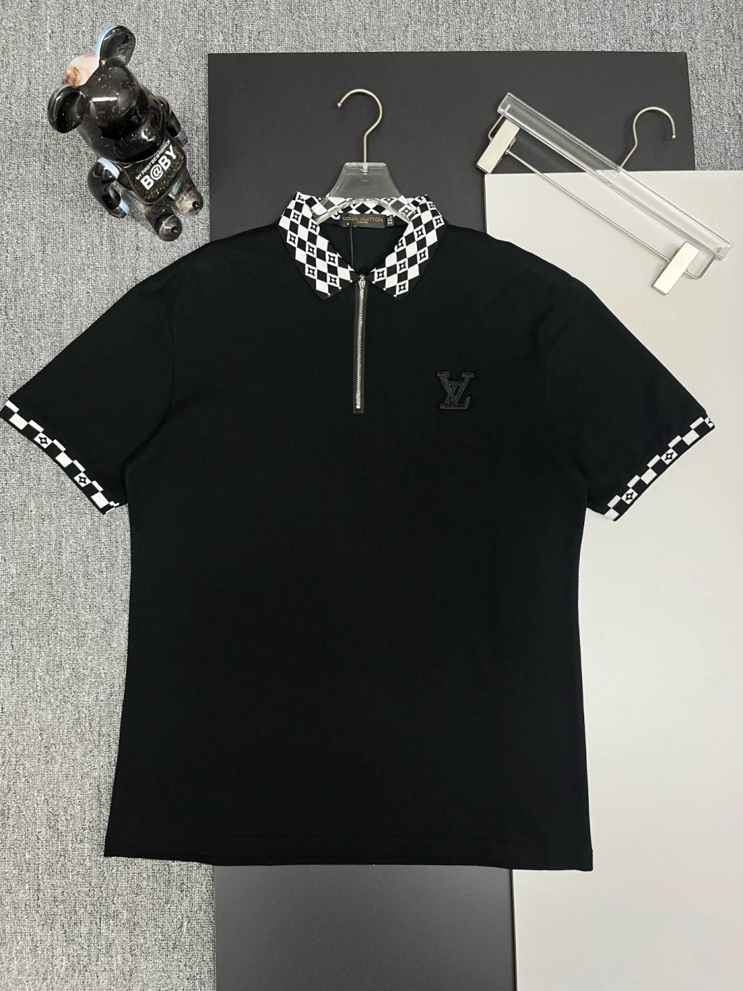 Louis Vuitton LV T-shirt Black and White Grid Embroidery on the Collar logoPOLO Short Sleeve Turn-down Collar Shirt Unisex Summer Loose Fit T Business Commuter Short Sleeve Shirt Plus Size