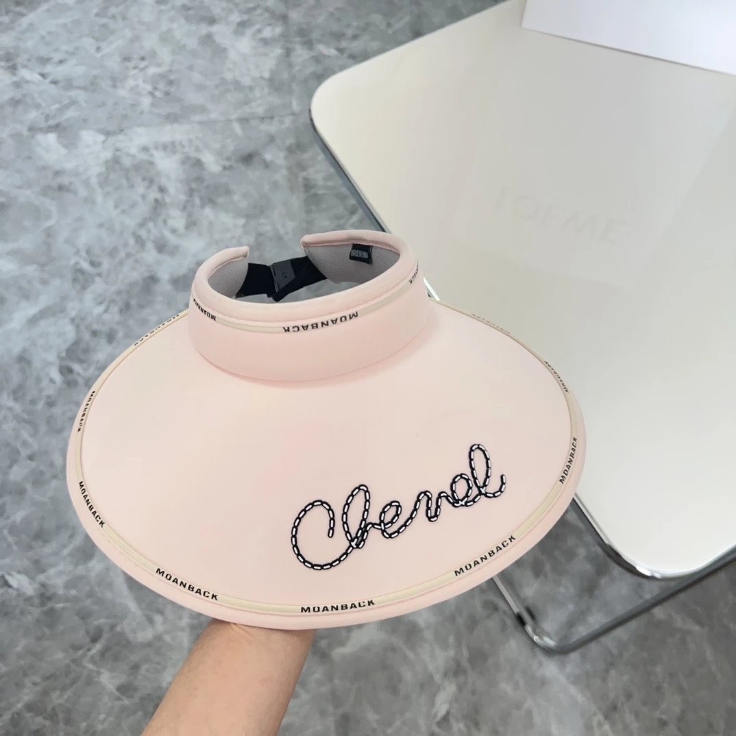 Chanel Hat Sun Hat with Dustproof Bag High Quality Fashion Big Hat2024Summer New Ice Silk Sun Hat Topless Hat
Light Luxury Temperament~Travel Essential