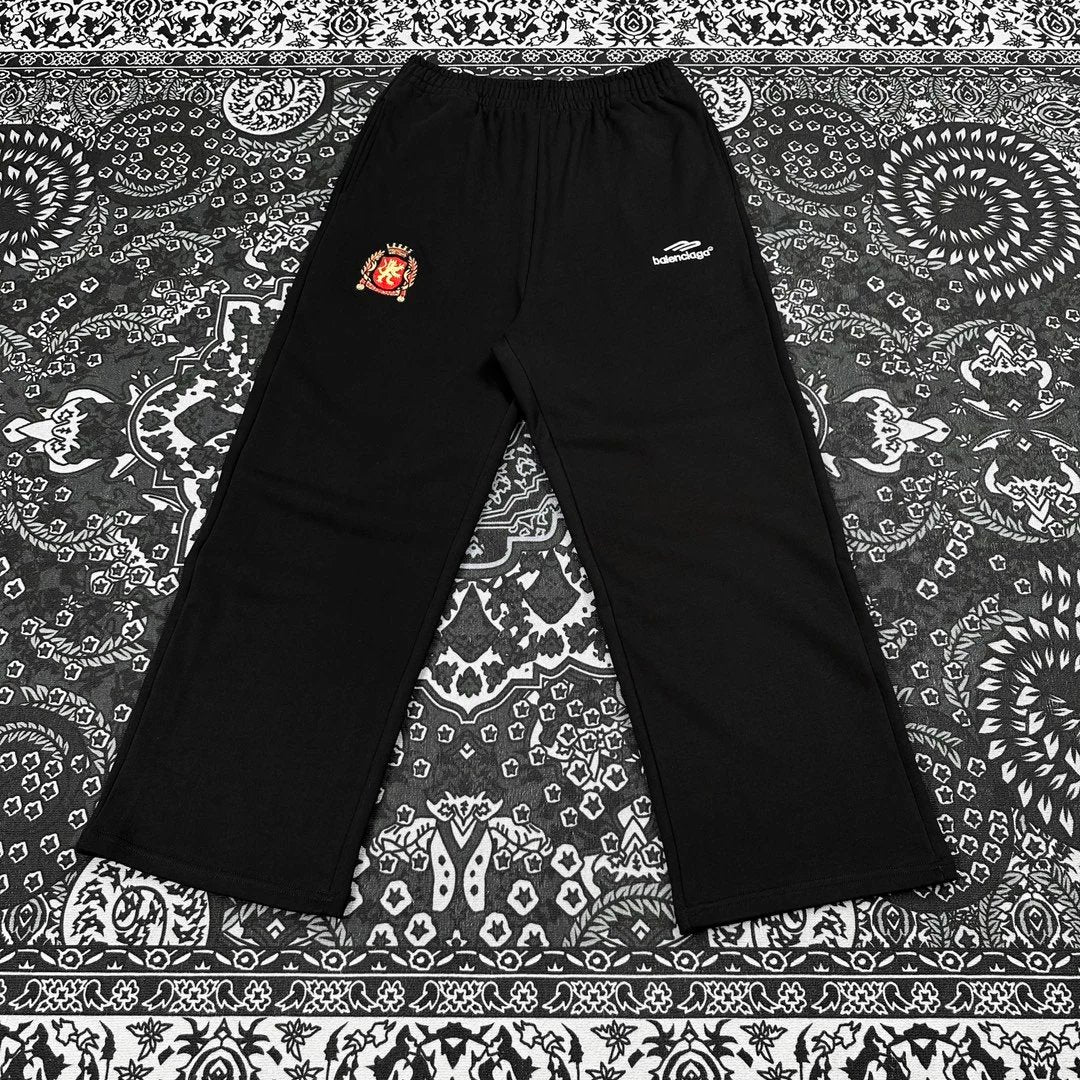 Balenciaga Sweatpants Collaboration Manchester United Series Embroidered Sweatpants Long Pants Wide-leg Pants Casual Loose Sports Pants Unisex24ss Autumn and Winter New Products