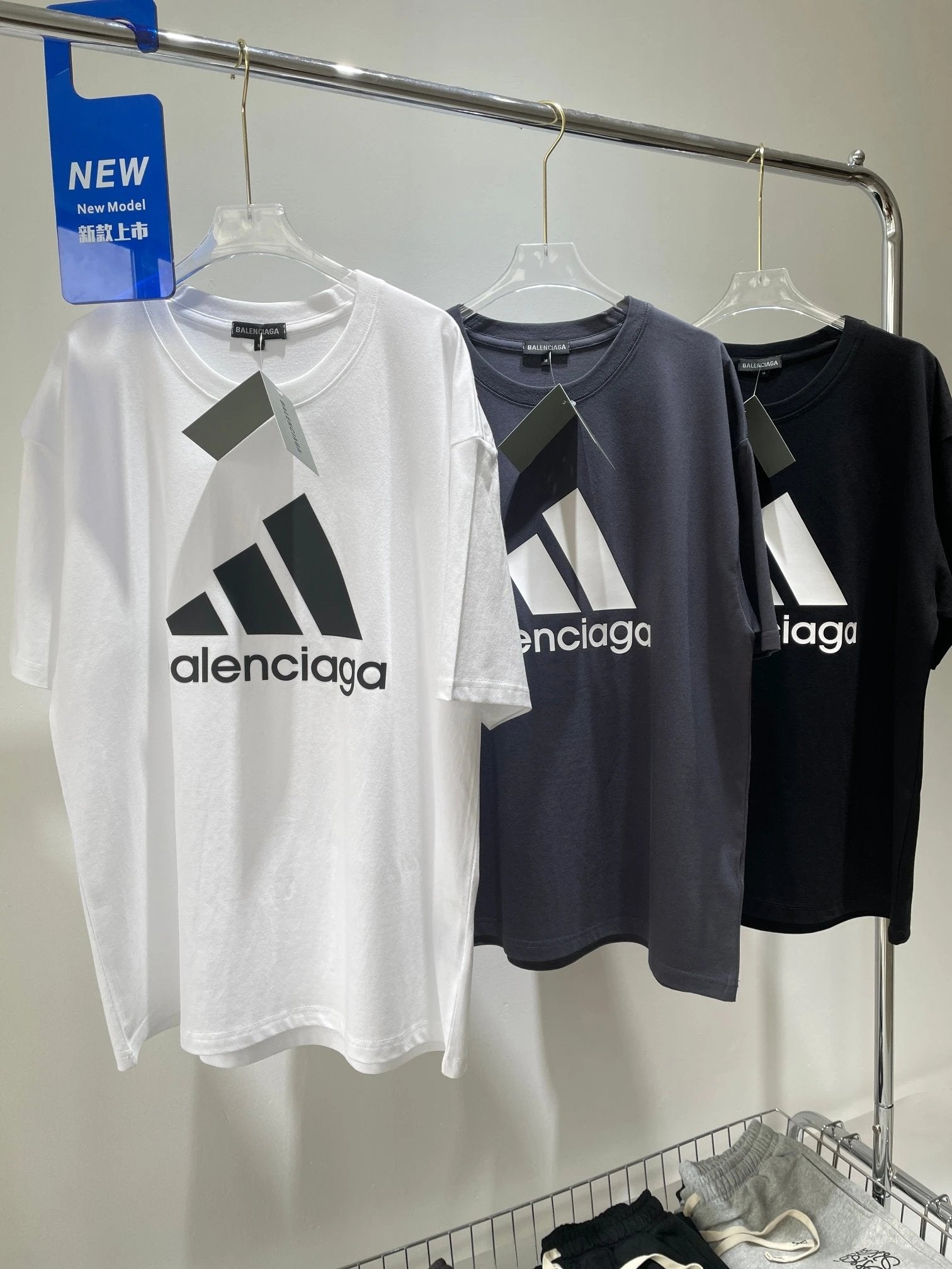 Balenciaga T-shirt 25ss New Pure Cotton Unisex Style T T-shirt OS Loose Fit Base Shirt Top Half Sleeve T-Shirt
