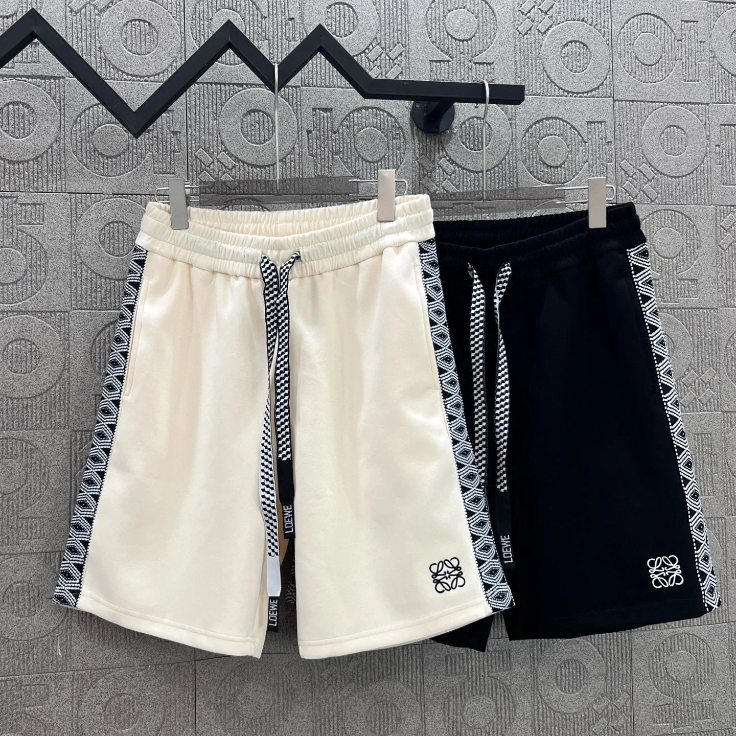 LOEWE Shorts Side Jacquard Webbing Patchwork Small Logo Embroidery logo Five-point Shorts25ss New Drawstring Casual Summer Pants5Two-in-One Casual Sweatpants for Men and Women, Pure Cotton Joggers