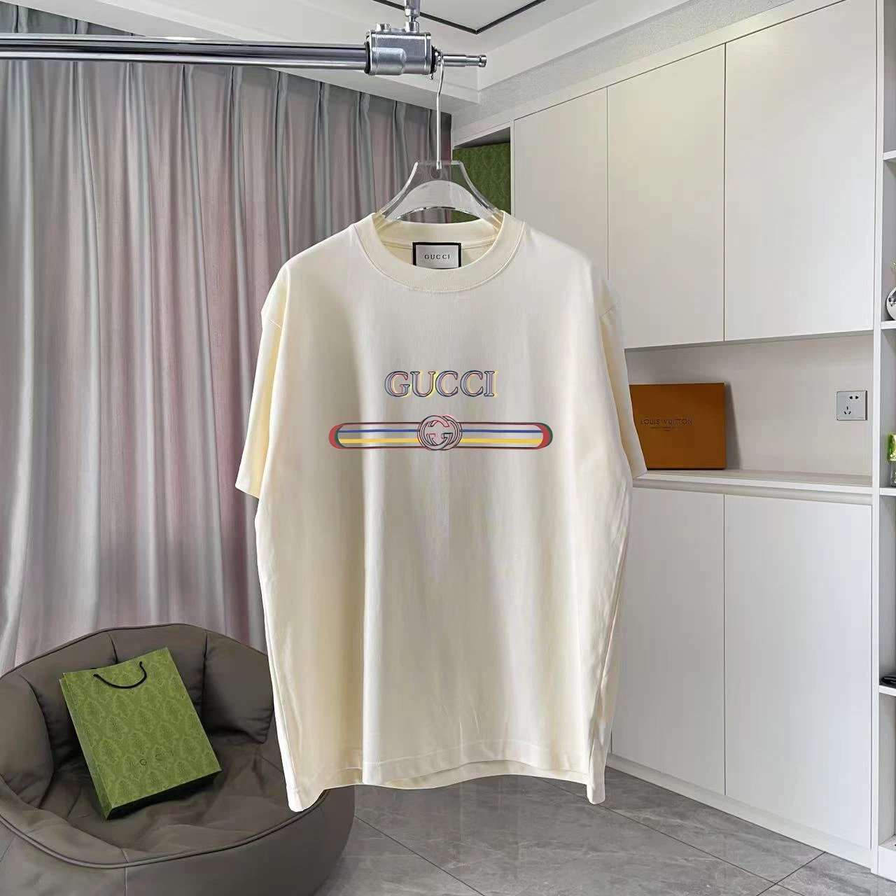 Gucci T-shirt Chest Letter Print logo round Neck Short Sleeve25ss New Pure Cotton Unisex Style T T-shirt OS Loose Fit Base Shirt Half Sleeve T-Shirt Top Half Sleeve