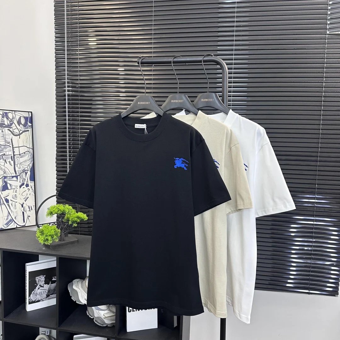 Burberry T-shirt Embroidery on the chest logo round Neck Short Sleeve25ss New Pure Cotton Unisex Style T T-shirt OS Loose Fit Base Shirt Top Half Sleeve T-Shirt