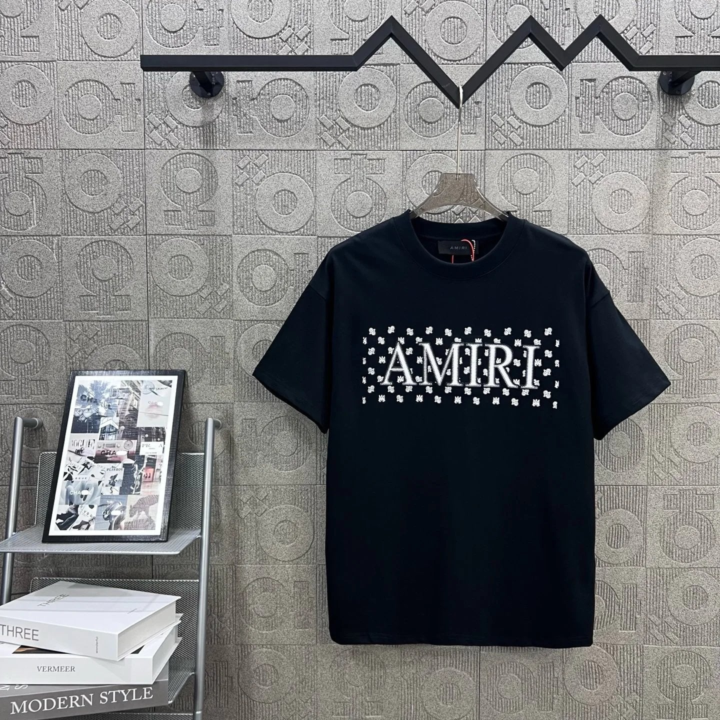 Amiri T-shirt Chest Letter Patch Embroidery logo round Neck Short Sleeve25ss New pure cotton T Unisex T-Shirt OS Drop Shoulder Loose Fit Base Shirt Top T-Shirt Short Sleeve
