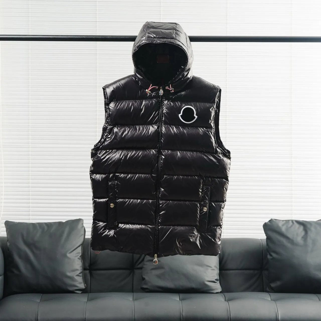 Moncler Down JacketsCR-H High Quality Trendy Men's and Women's Sports and Leisure down Jacket