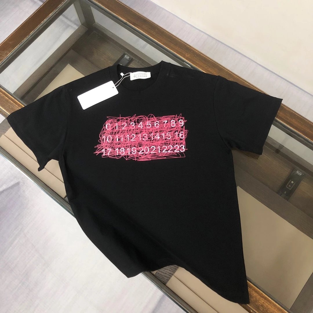 Maison Margiela T-shirt Asymmetric Line Number Print on Chest logo round Neck Short Sleeve25ss New pure cotton T Unisex T-Shirt OS Loose Fit Base Shirt Top Half Sleeve T-Shirt