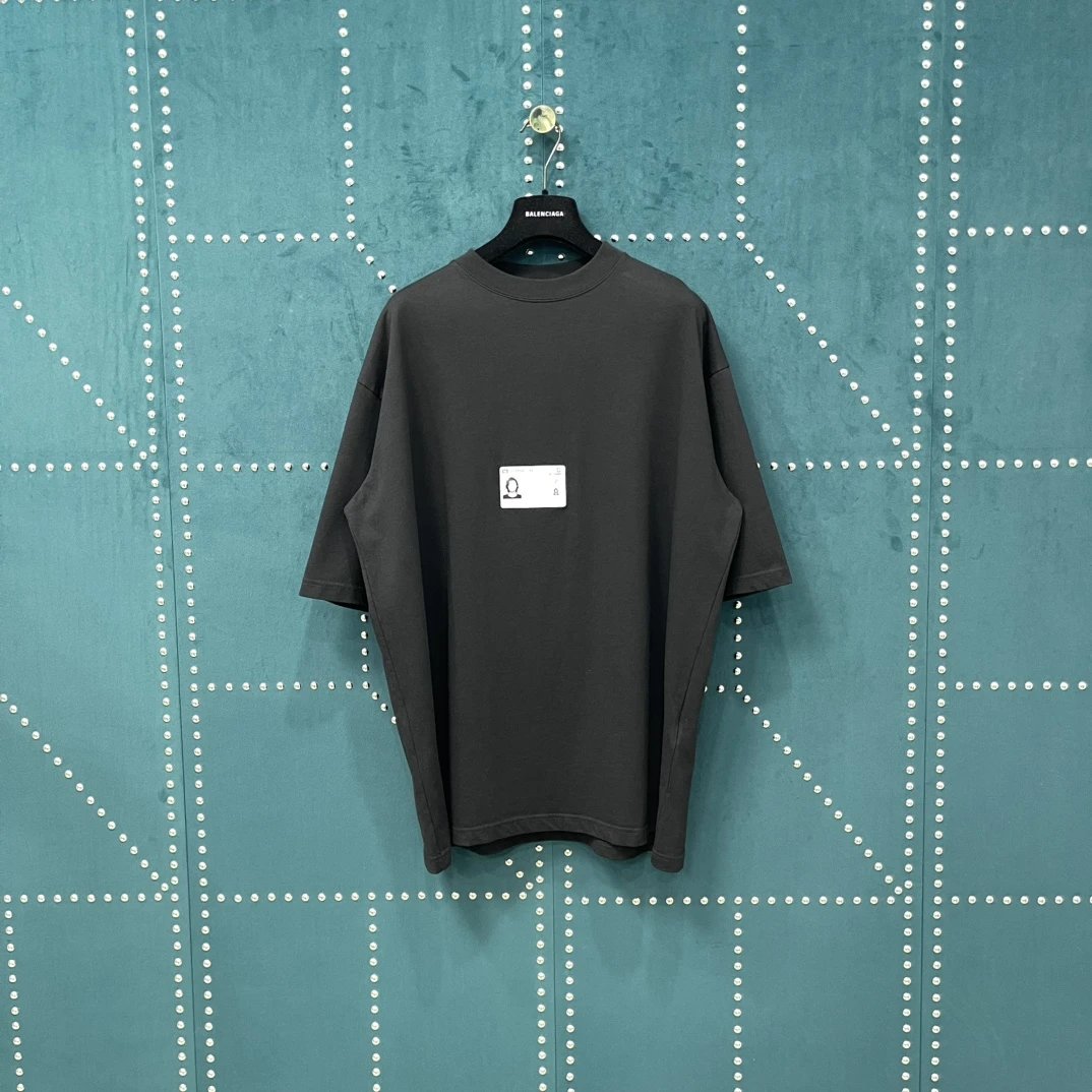 Balenciaga T-shirt Chest Badge Print logo round Neck Short Sleeve25ss New pure cotton T Unisex T-Shirt OS Drop Shoulder Loose Fit Base Shirt Top T-Shirt Short Sleeve
