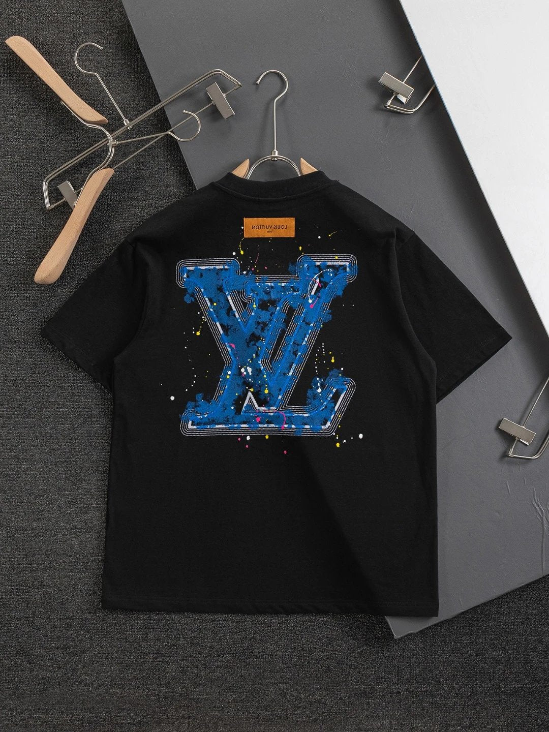 Louis Vuitton LV T-shirt Back Letter Graffiti Print logo round Neck Short Sleeve25ss New Pure Cotton Unisex Style T T-shirt OS Loose Fit Base Shirt Half Sleeve T-Shirt Top Half Sleeve