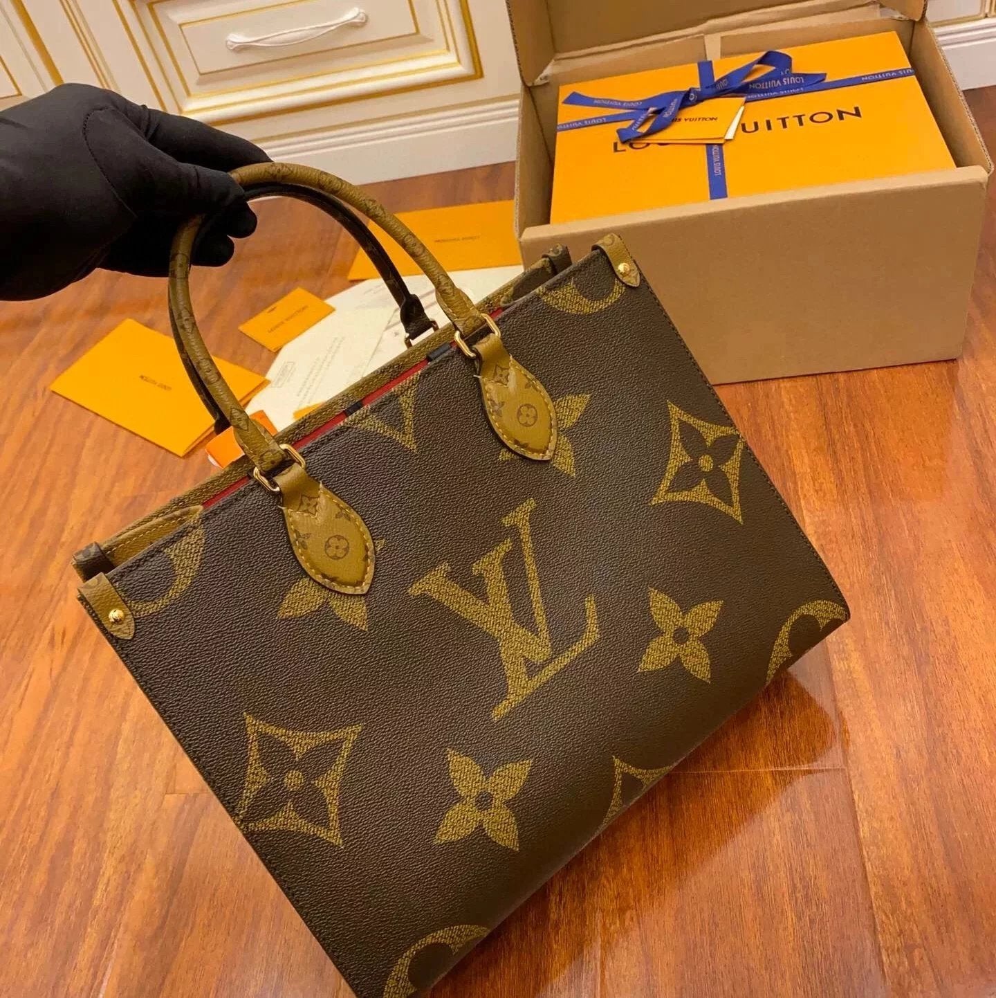 Louis Vuitton LV Women's Bag Top version 2021New Tote Bag Presbyopic Color Matching Shopping Bag Shoulder Messenger Handbag Tote Bag Small Women Bag Women's Bag
