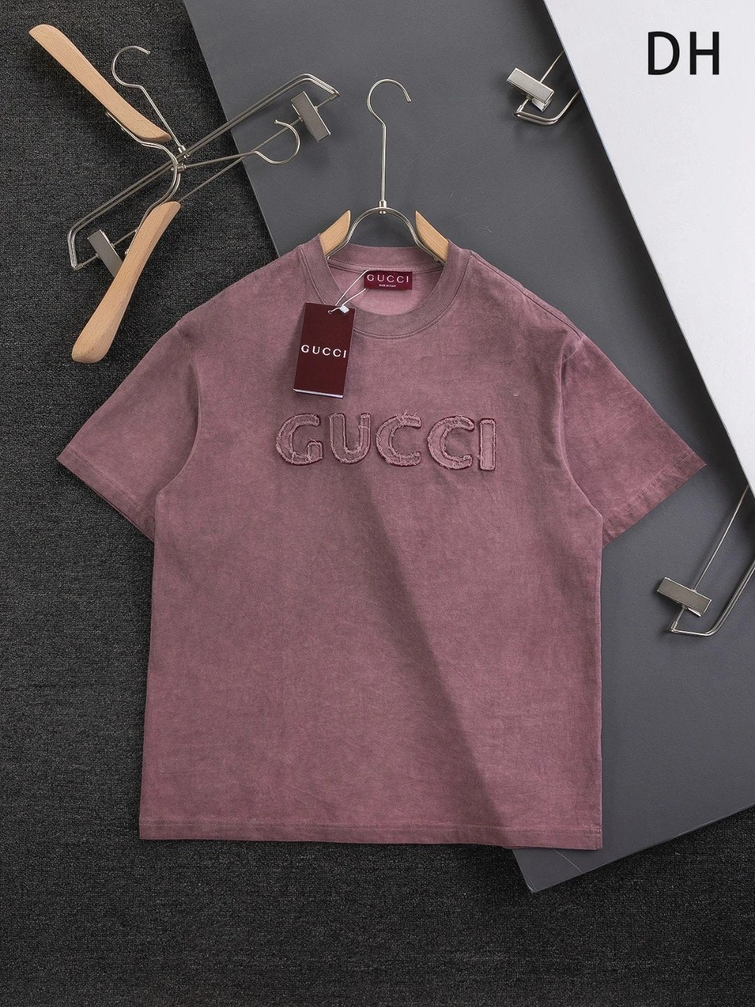 Gucci T-shirt Chest Letter Patch Embroidery logo round Neck Short Sleeve25ss New pure cotton T Unisex T-Shirt OS Loose Fit Base Shirt Top Half Sleeve T-Shirt