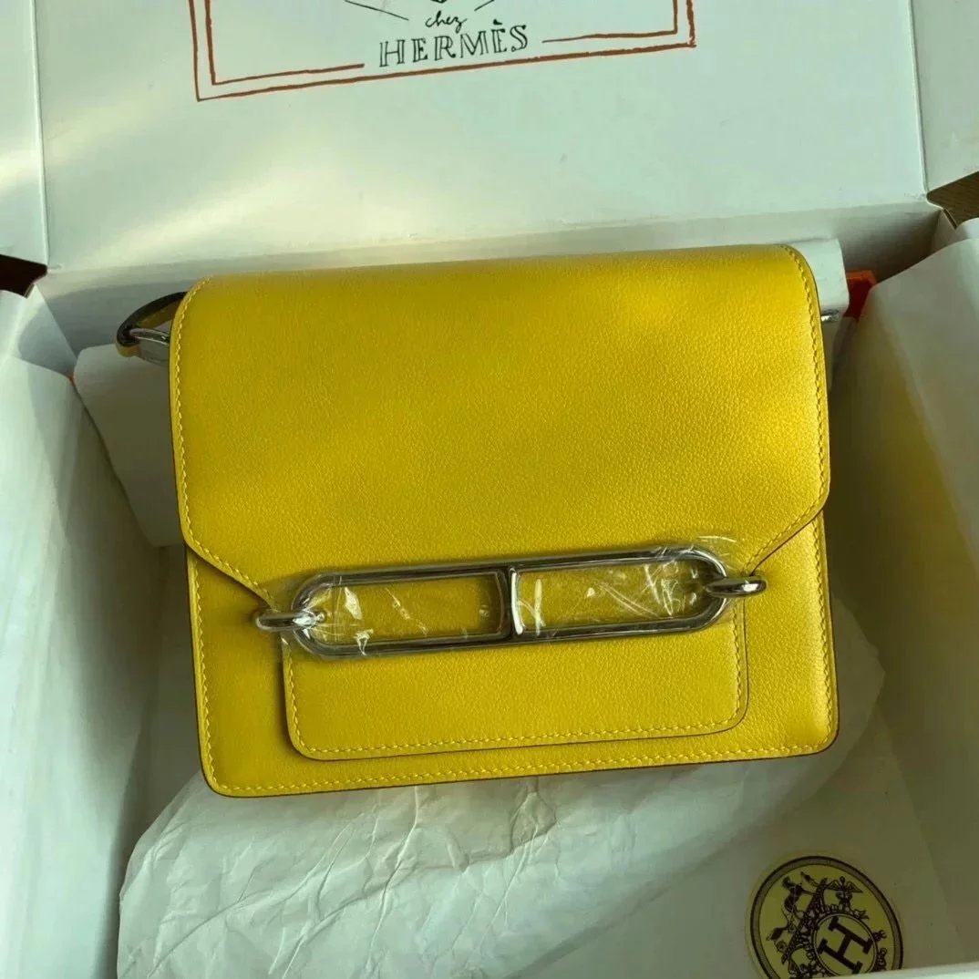 Hermes women's bag Top version Customized Real Shot Small Square Bag Pig Nose Bags Roulis19CMevercolor Leather Pig-Shaped Bun Gold Buckle Silver Buckle Flap Shoulder Messenger Bag Yang Mi Same Style Women Bag