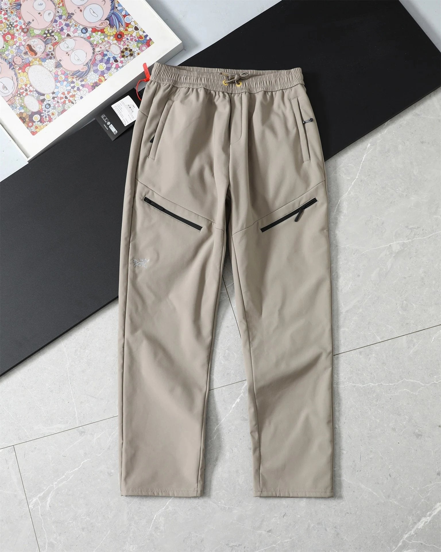 Arc'teryx Sweatpants Fleece Lined Thickened Big Bird Drawstring Soft Shell Pants, Straight Leg Sports Pants, Unisex Long Pants for Autumn and Winter, Loose Fit, High Waist, Large Size, Casual Pants