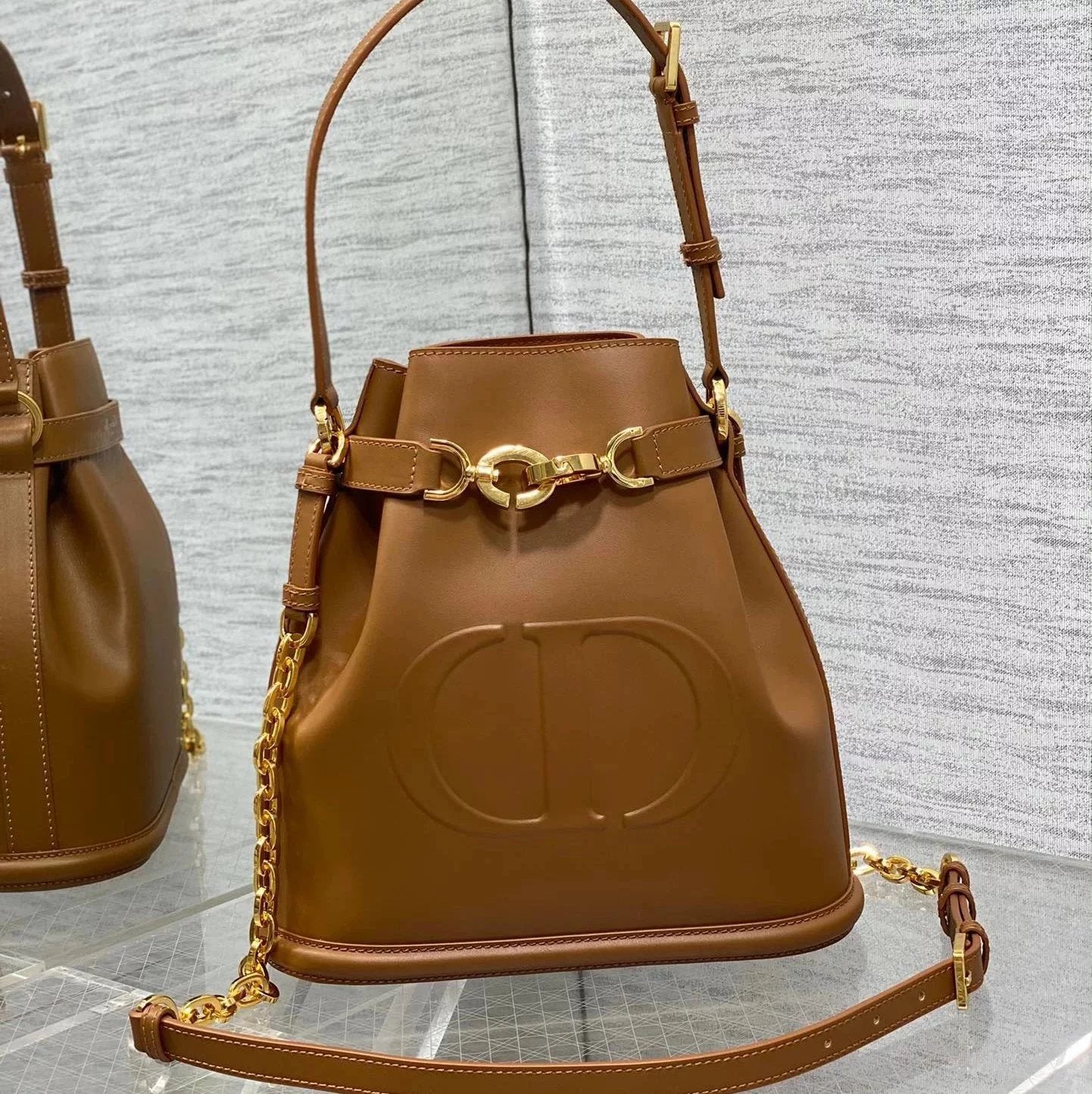 Dior Women's Bag Top version 【Original Factory】Latest Bucket Bag Brick Cabinet Latest C'est Series Handbag New Cest Water Bucket Bag Handbag Shoulder Underarm Bag Classic Retro Patterns Small Bucket Bag Bucket Bag Tote Bag Handmade Straw Bag Woven Bag