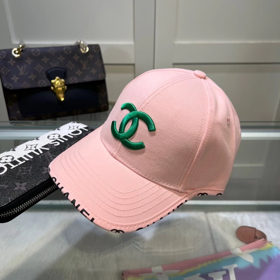 Chanel Hat High Quality New,Big Brand's Same Style Super Good Matching Peaked Cap,High Density logo The Embroidery Is Elegant and Classy. Hurry up and Buy It