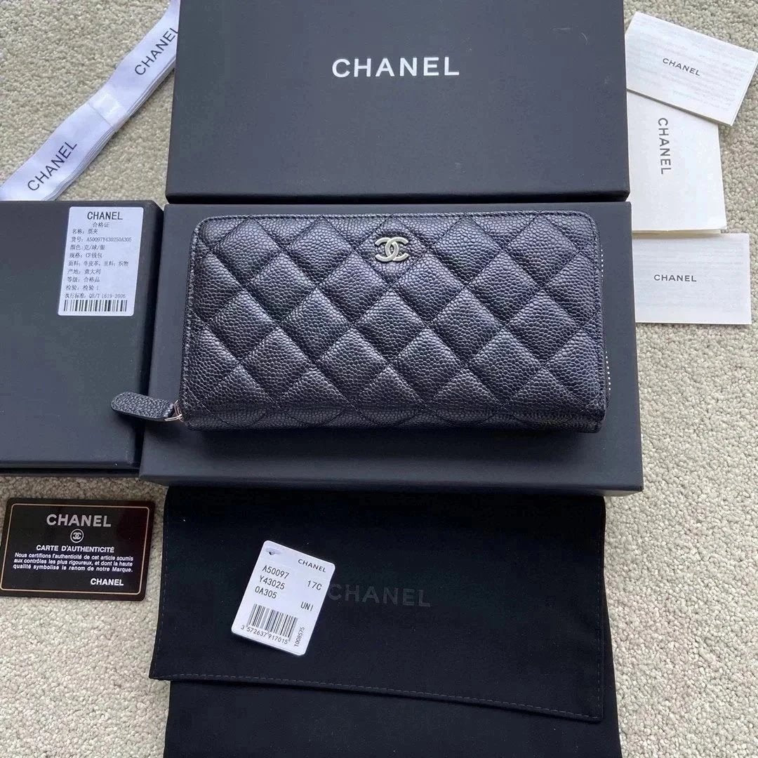 Chanel Wallet Top version Mid-Length Zipper Wallet Clutch Clutch Bag Double CC Home Wallet Wallet Women's Wallet Card Holder Imported Italian Particle Calfskin Sheepskin Size:w19.5×h10.5×d2cm Color:Black Ball Pattern Hair Silver Steel Hair