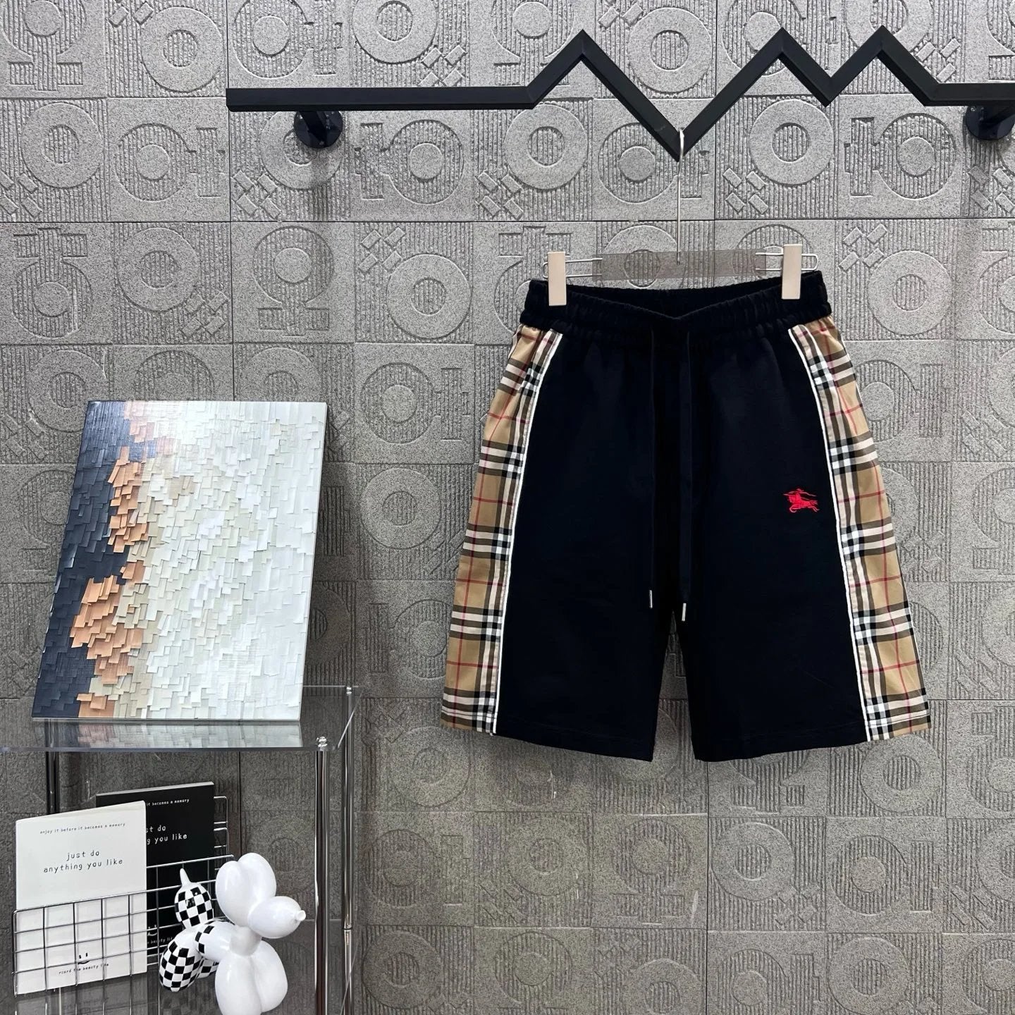 Burberry Shorts Straight Striped Patchwork Red Embroidery logo Five-point Shorts25ss New Drawstring Casual Summer Pants American Style5Two-in-One Casual Sweatpants for Men and Women, Pure Cotton Joggers