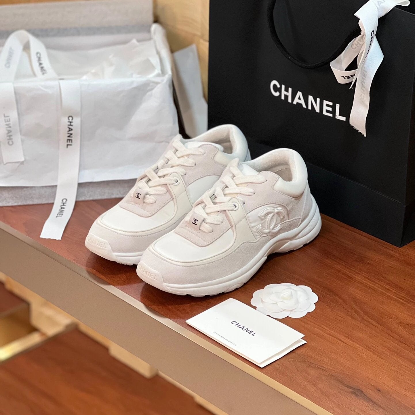 Chanel Shoes ♡Early Spring Series Casual Shoes Classic Rhombus Sneaker Board Shoes Popular Global Versatile Shoe Original Retro Foreign Orders Exquisite Handmade High Quality
▲Vamp Imported Original Cow Suede Leather➕Foam lining➕Three-Dimensional Floating