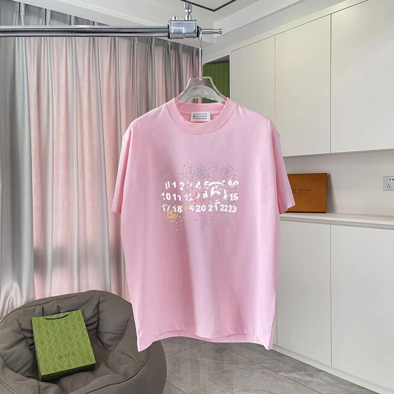 Maison Margiela T-shirt Front Chest Patch Number Print logo round Neck Short Sleeve25ss New pure cotton T Unisex T-Shirt OS Drop Shoulder Loose Fit Base Shirt Top T-Shirt Short Sleeve