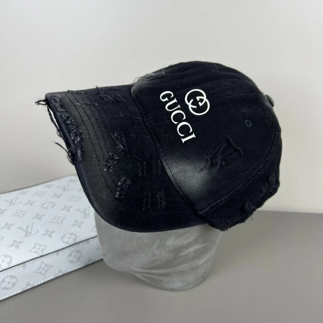 Gucci Hat Letter Printing logo Ripped Baseball Cap Sunshade Sun Protection Duckbill Cap Large Head Circumference Slimming Face Curved Brim Versatile Sports Hat Unisex Couple Style