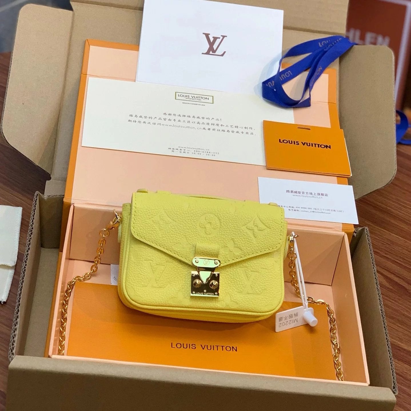Louis Vuitton LV Women's Bag Top version 【Super Original Leather】Micrometis Mini Messenger Bag Presbyopic Leather Patchwork Mini Chain Small Mailman Bag Shoulder Messenger Bag M81267M81389M81390