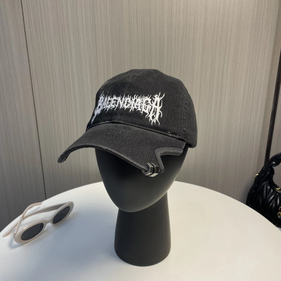 Balenciaga Hat Letter Embroidery logo Baseball Cap Sunshade Sun Protection Duckbill Cap Large Head Circumference Slimming Face Curved Brim Versatile Sports Hat for Men and Women Couples Same Style