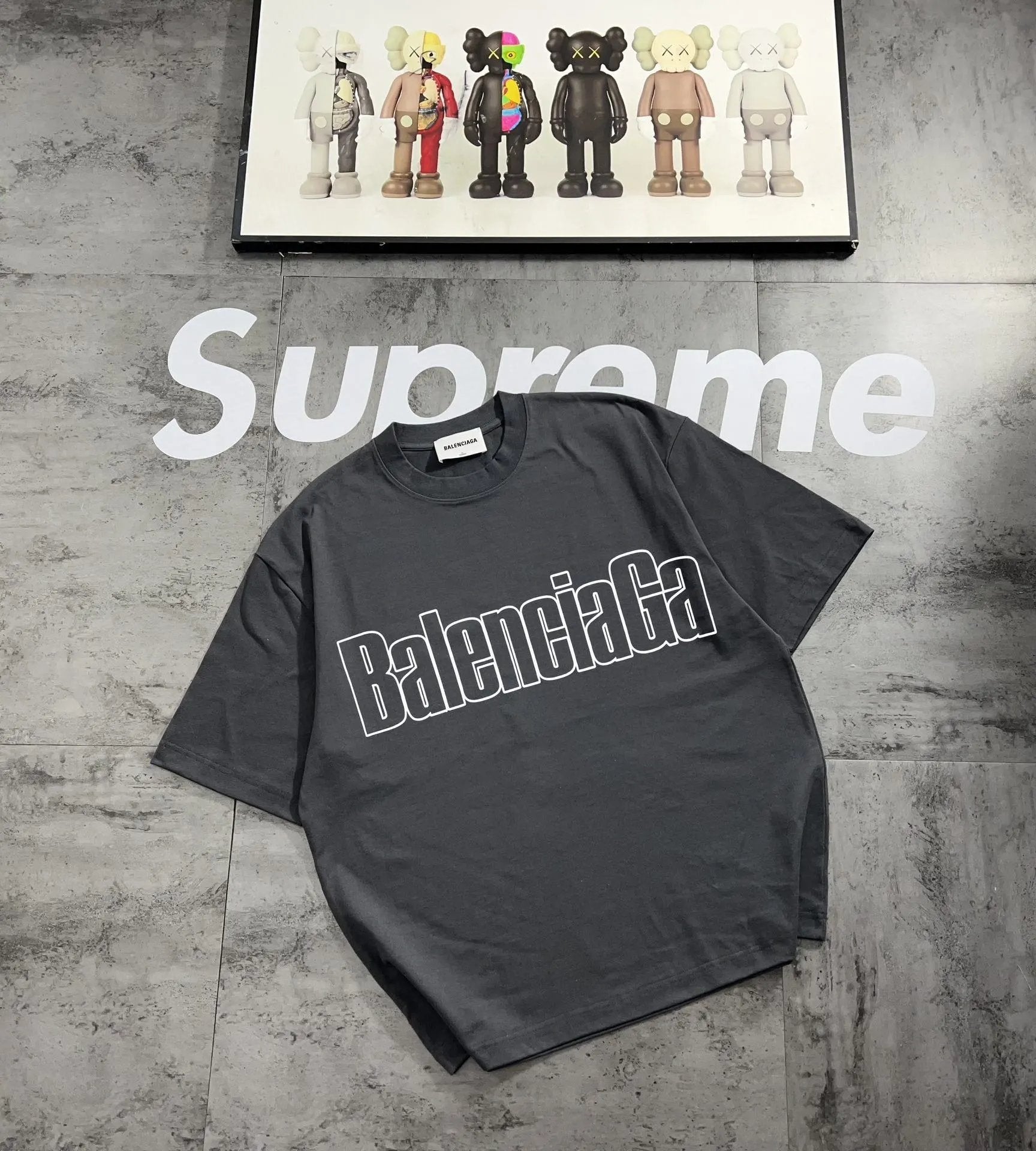 Balenciaga T-shirt Vintage Letter Print on Chest logo round Neck Short Sleeve25ss New Pure Cotton Unisex Style T T-shirt OS Loose Fit Base Shirt Top Half Sleeve T-Shirt