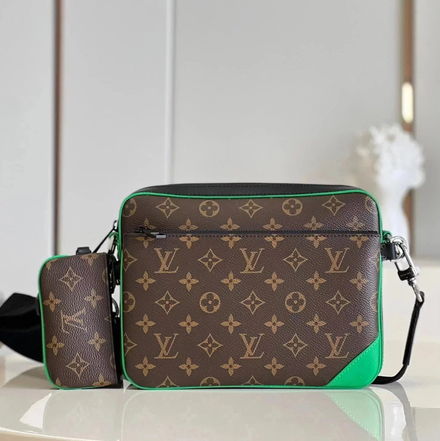 Louis Vuitton LV Men's Bag Top version 【Tax-Free Version】M46266Presbyopic Purple Male Three-Piece Series TRIO Messenger Men's Shoulder Messenger Bag M69443Three-in-One Messenger Bag