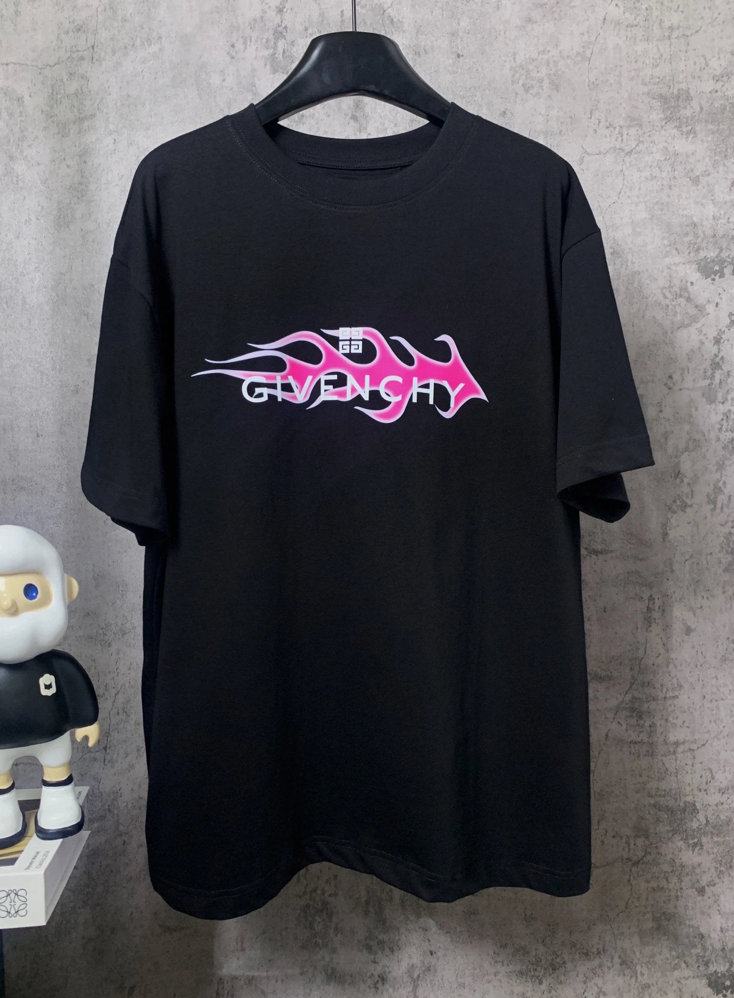 Givenchy T-shirt Dragon Year Limited Flame Print on the Chest logo round Neck Short Sleeve25ss New pure cotton T Unisex T-Shirt OS Drop Shoulder Loose Fit Base Shirt Top T-Shirt Short Sleeve