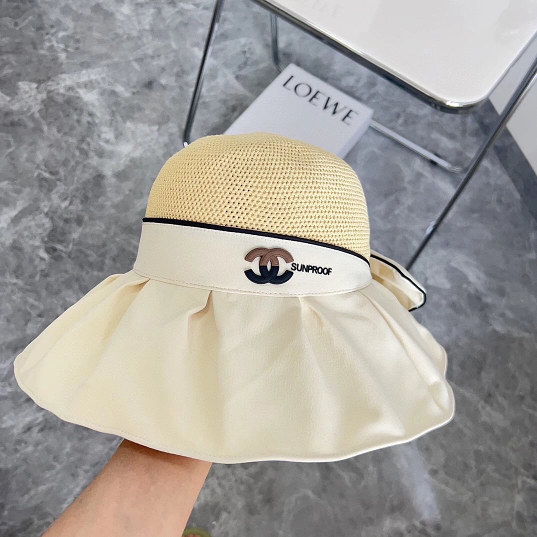 Chanel Hat Sun Hat with Dustproof Bag High Quality Fashion Big Hat2024New Vinyl Woven Bucket Hat,Wide Brim Super Easy to Match,Buy without Hesitation a Must-Have for Travel