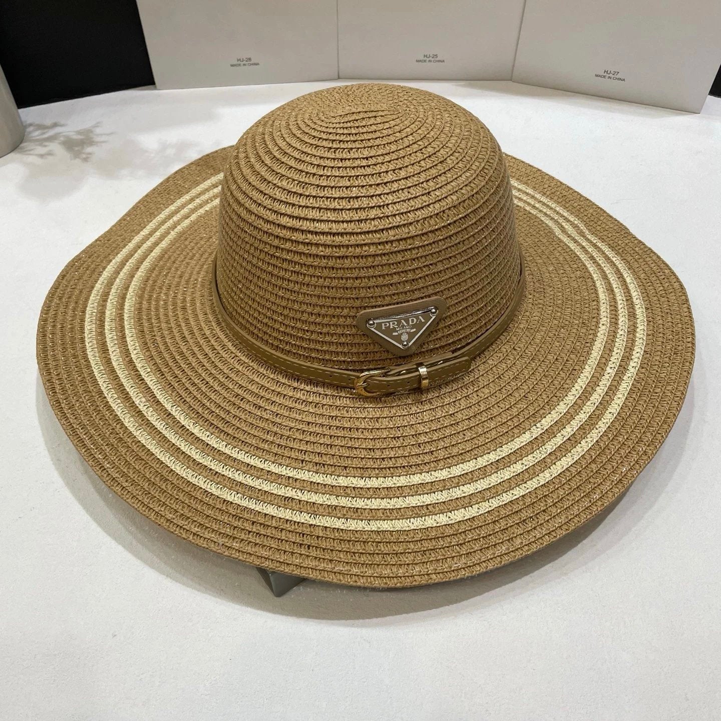 PRADA Hat Triangle mark logo Fisherman Hat Straw Hat Casual Sun Protection Outdoor Versatile UV Protection Plain Face Covering Sun Hat Flat Top Bucket Hat