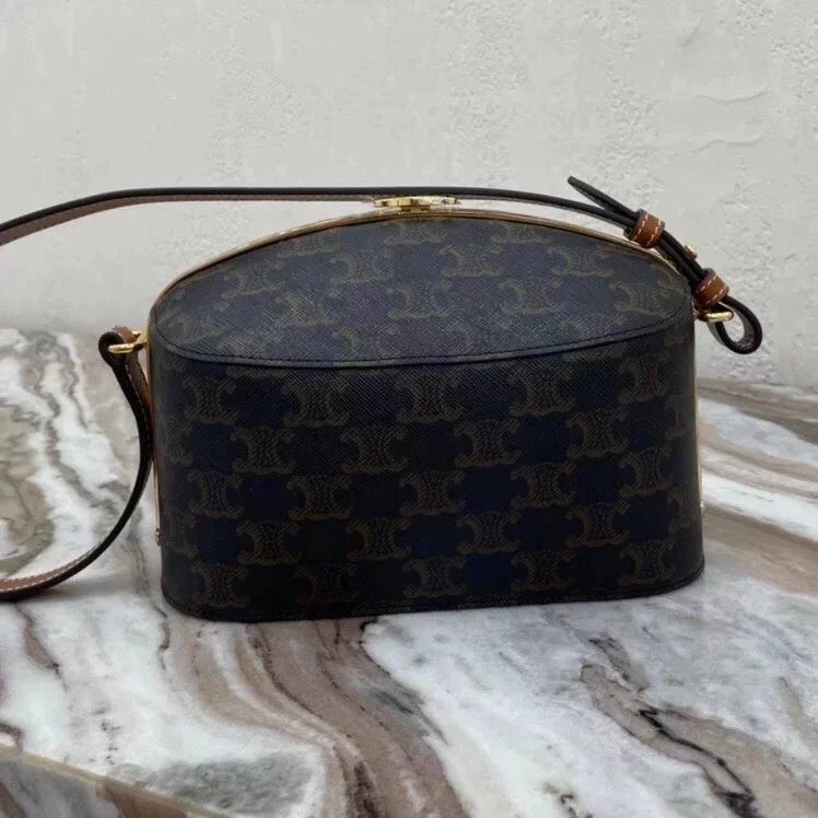 Celine women's bag Top version Goddess Clip Bag Lunch Box Bag Crossbody Bag Shoulder Bag Handbag TRIOMPHECANVAS Cowhide Lunch Box Handbag Women's Bag196412