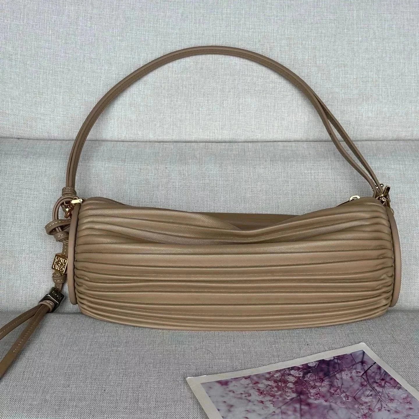 LOEWE Women's Bag Top version 【Original Quality】2024New Product BraceletPouch Pleated Tote Bracelet Bag Women's Bag Handbag Underarm Bag Clutch Shoulder Bag Pleated Napa Cowhide round Bag Luo Jia New Pen Holder Bag Chain Small Bag Shoulder Messenger Bag52