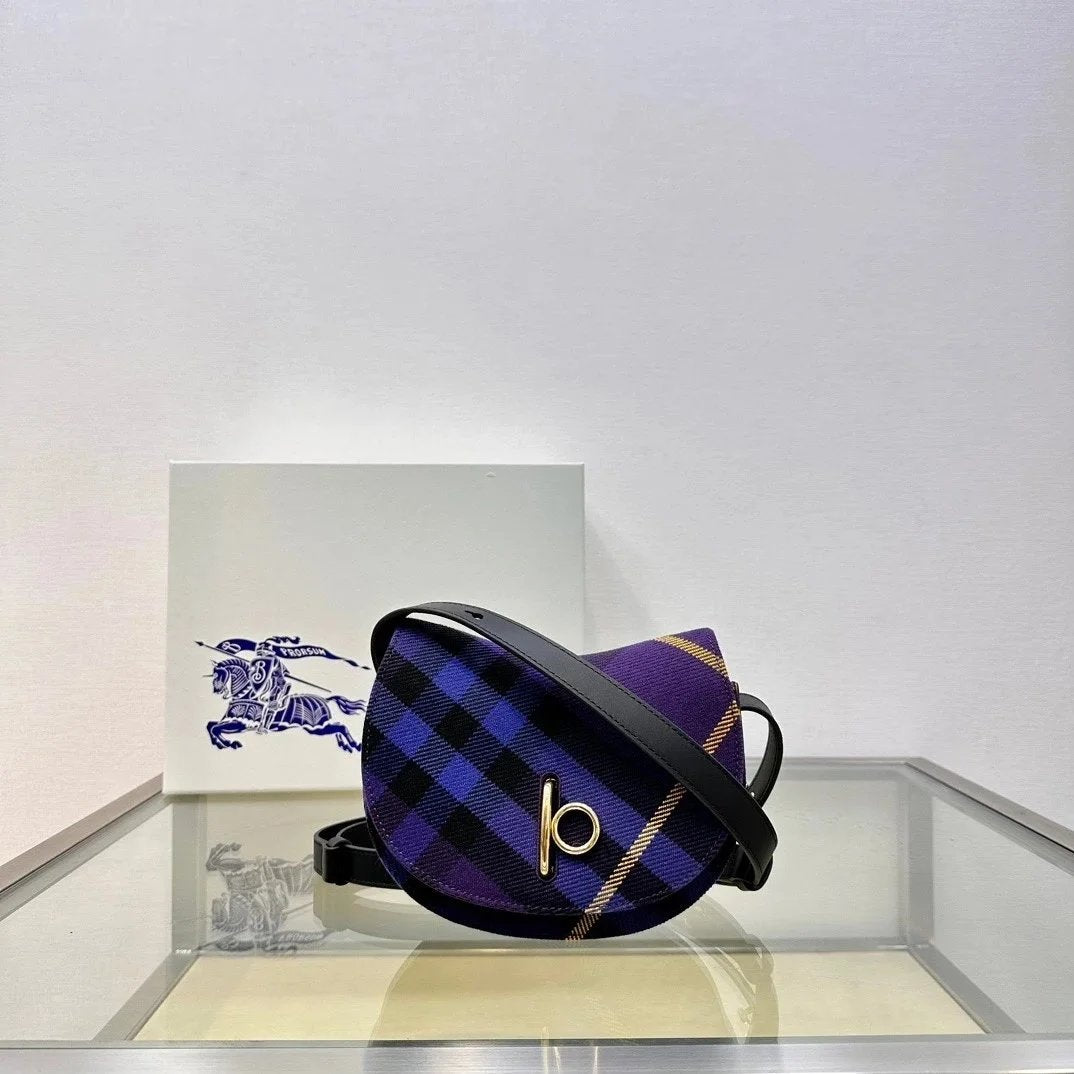 Burberry Women's Bag Top version 【Super Original High Version】Same Style Ring as Gianna Jun Plaid24New RockingHorse Handbag Women's Bag New Selenodont Bag Hobos Crossbody Shoulder Bag