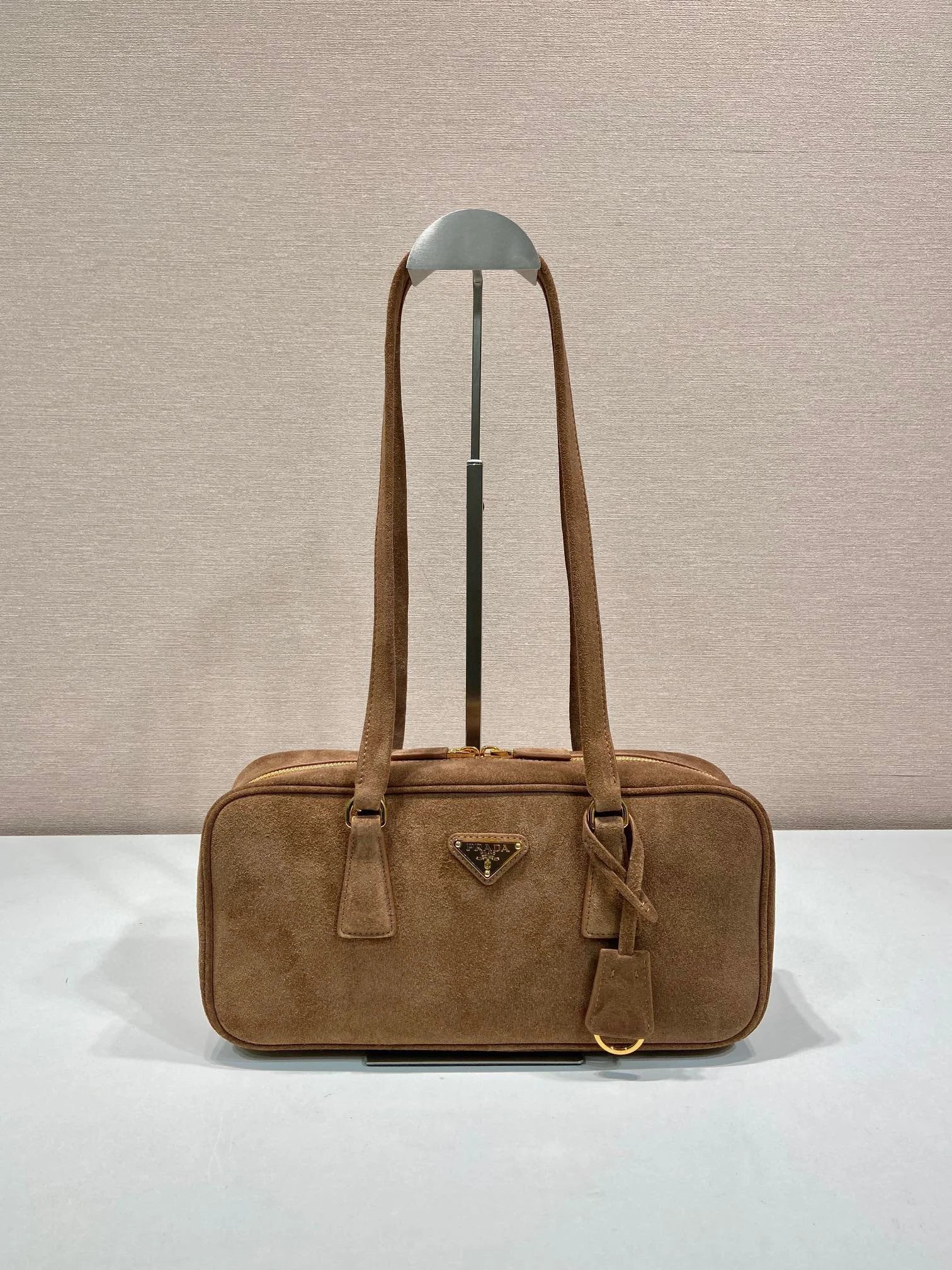 PRADA Bag Top version New Mid-Ancient Bag with Imported Suede(Matte Leather)Hardware Handbag Shoulder Bag Messenger Bag Women's Bag Women's Bag1BB116
