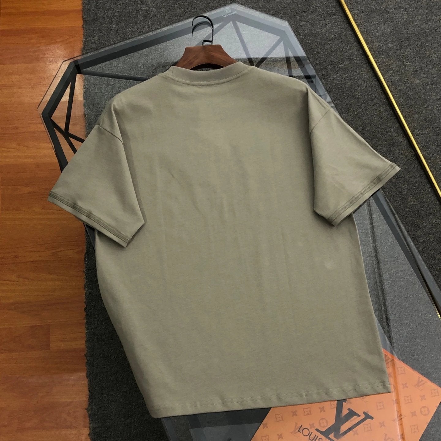 Dior T-shirt Chest Letter Pattern Embroidery logo round Neck Short Sleeve25ss New pure cotton T Unisex T-Shirt OS Drop Shoulder Loose Fit Base Shirt Top T-Shirt Short Sleeve