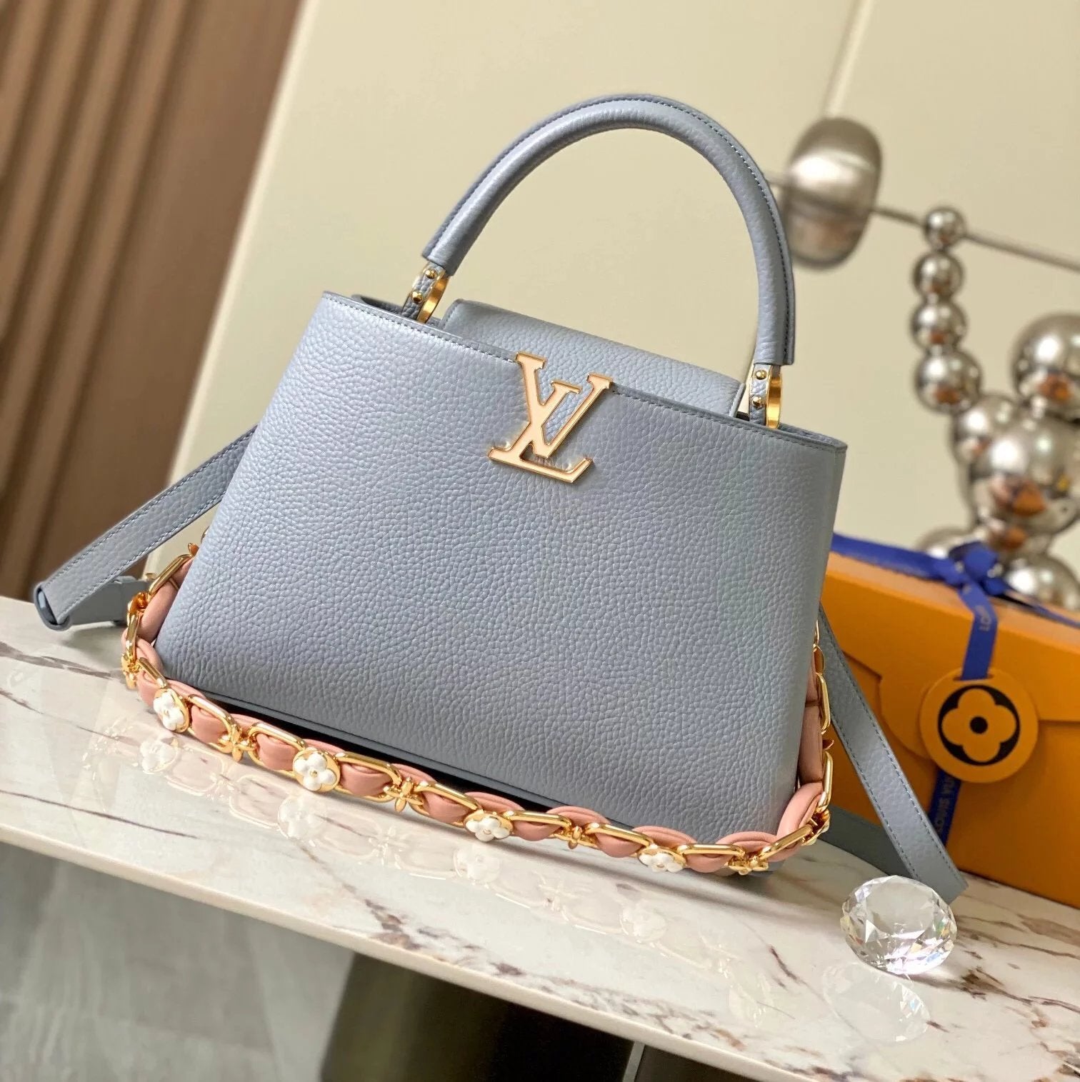 Louis Vuitton LV Women's Bag Top version 【Super Original Leather】2024New Version CAPUCINESBB Small Size Handbag Shell Bag Shell Button Upgraded Hardware Litchi Pattern Cowhide Portable Shoulder Messenger Bag M23288M23363