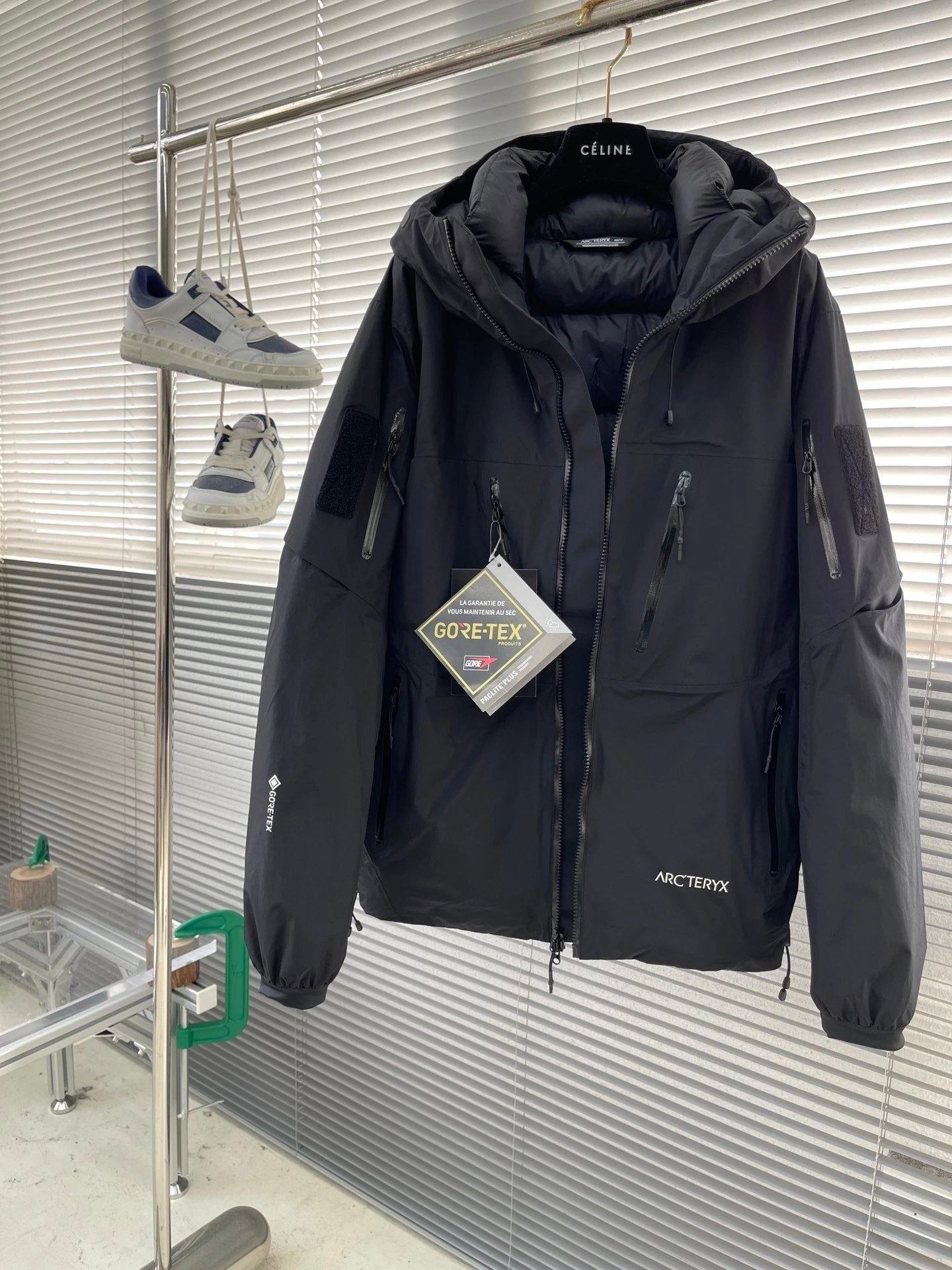 Arc'teryx Jackets Multi-pocket Color-blocking Outdoor Jacket Hooded Down Jacket Unisex Fluffy Hooded Long-sleeve Puffer Jacket Winter Thickened Warm Coat Loose Versatile Fashion