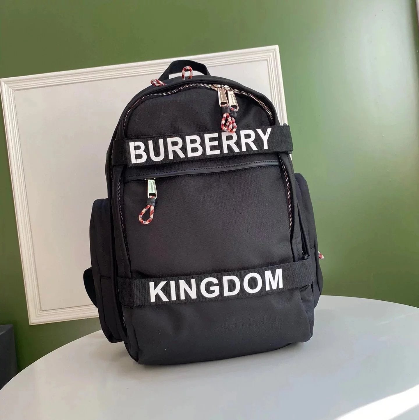 Burberry backpack Top version School Bag Men Women Unisex Backpack Backpack New Hiking Backpack Kingdom」Decoration Nevis Leisure All-Match Fashion Business Travel Bag