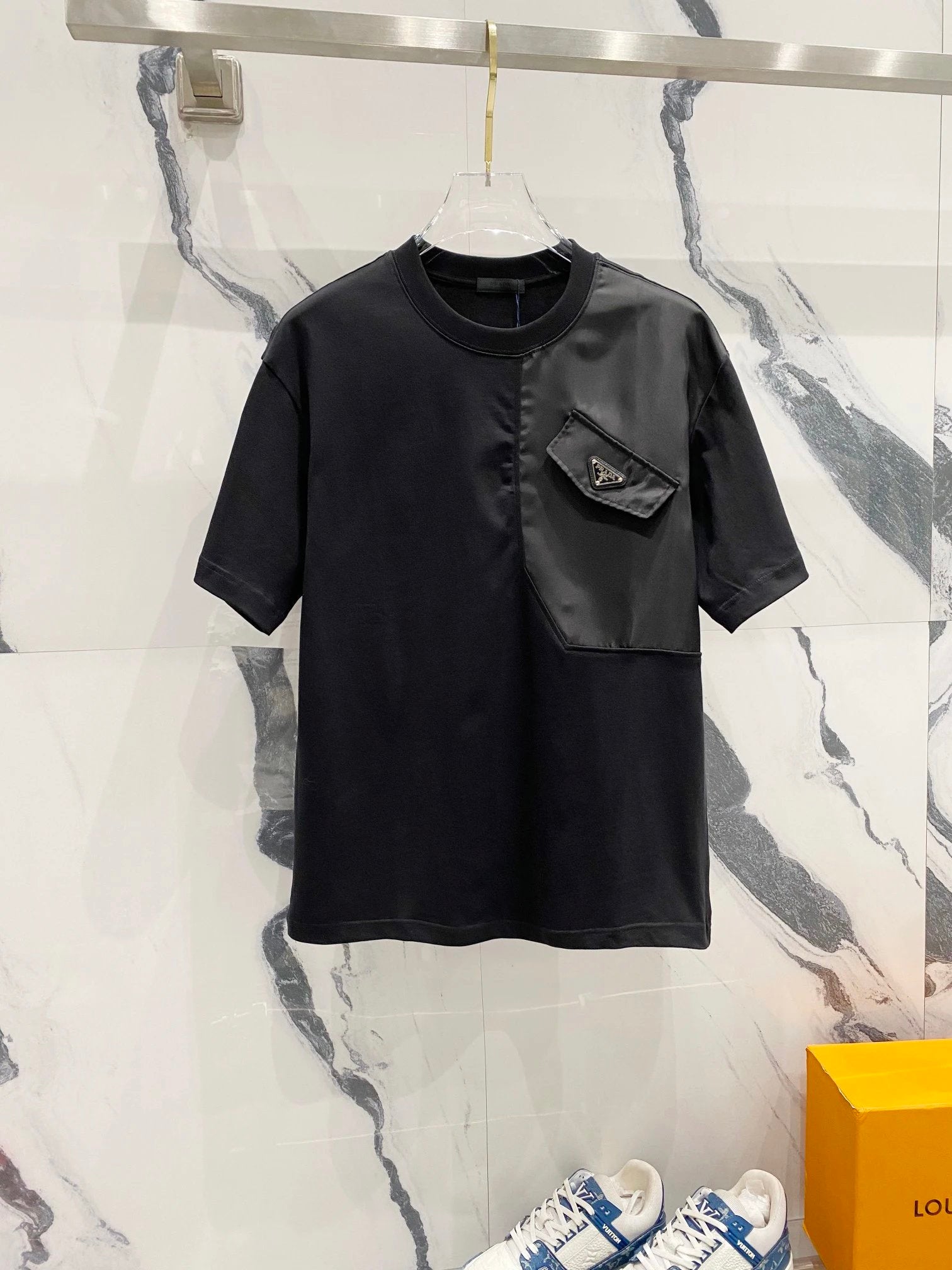 PRADA T-shirt Nylon Patchwork Fake Pocket Triangle Badge Iron Brand LOGO Round Neck Short Sleeve Pure Cotton Unisex T T-shirt OS Loose Fit Casual T-Shirt