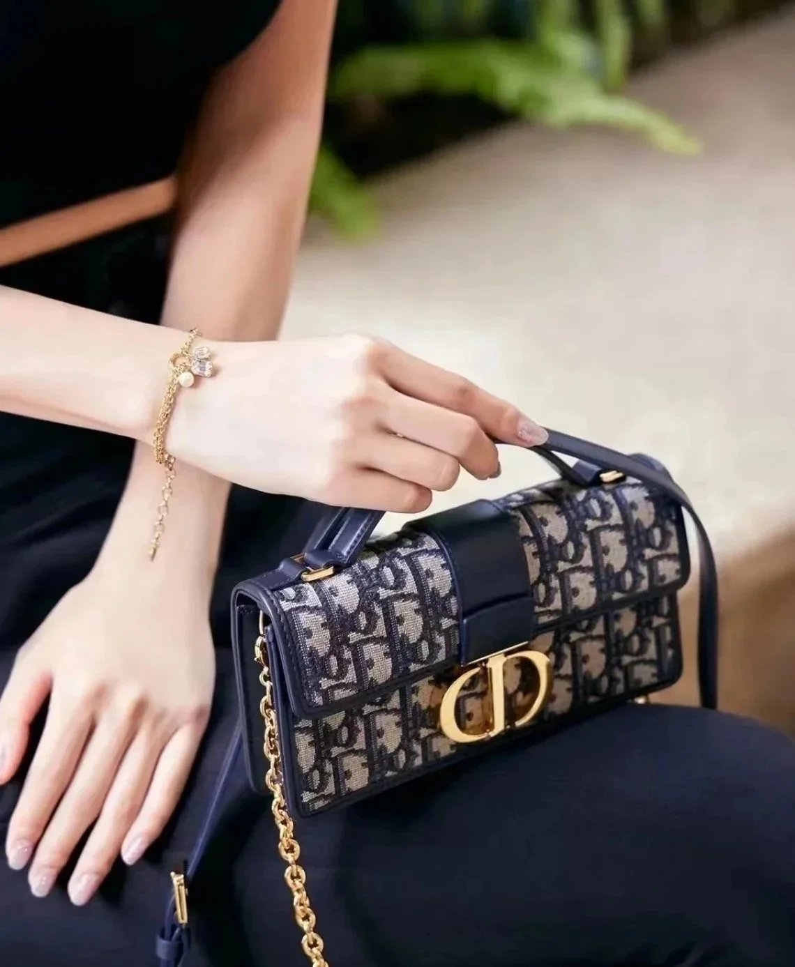 Dior Women's Bag Top version MissMontaigne Handle Montaigne woc Mini Montaigne Small Montaigne Handbag Shoulder Bag Messenger Bag Is Beautiful Shoulder Strap Can Adjust the Length,Can Underarm Shoulder Cross-Body Hand-Carrying!It Can Still Be Put down Pro