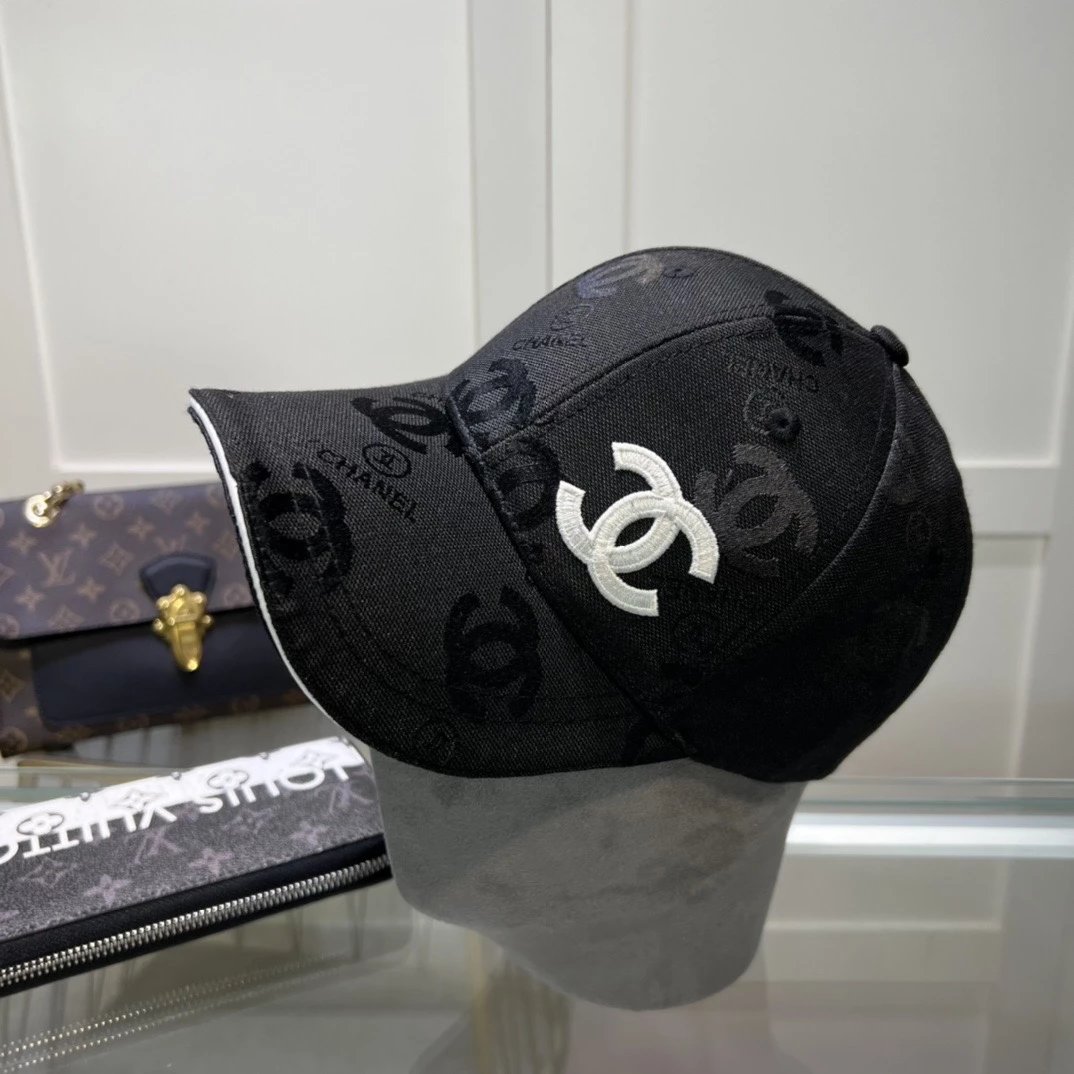 Chanel Hat Hat High-End and Fashionable Chanel】New Embroidered Simple Baseball Cap,New Shipment,Big Brand's Same Style Super Easy to Match,Hurry up and Buy It!